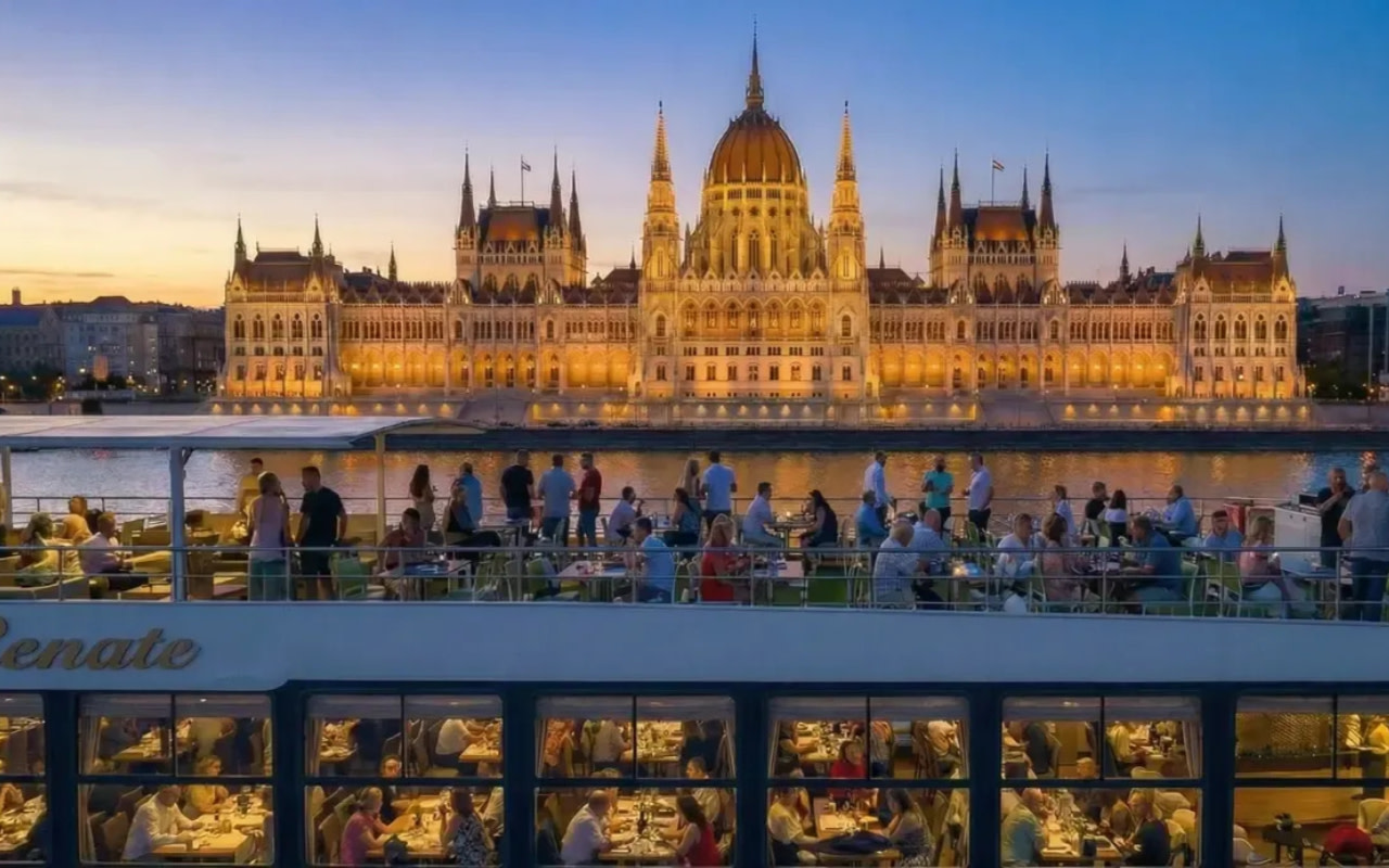Danube Dinner River Cruise with Live Folk Music