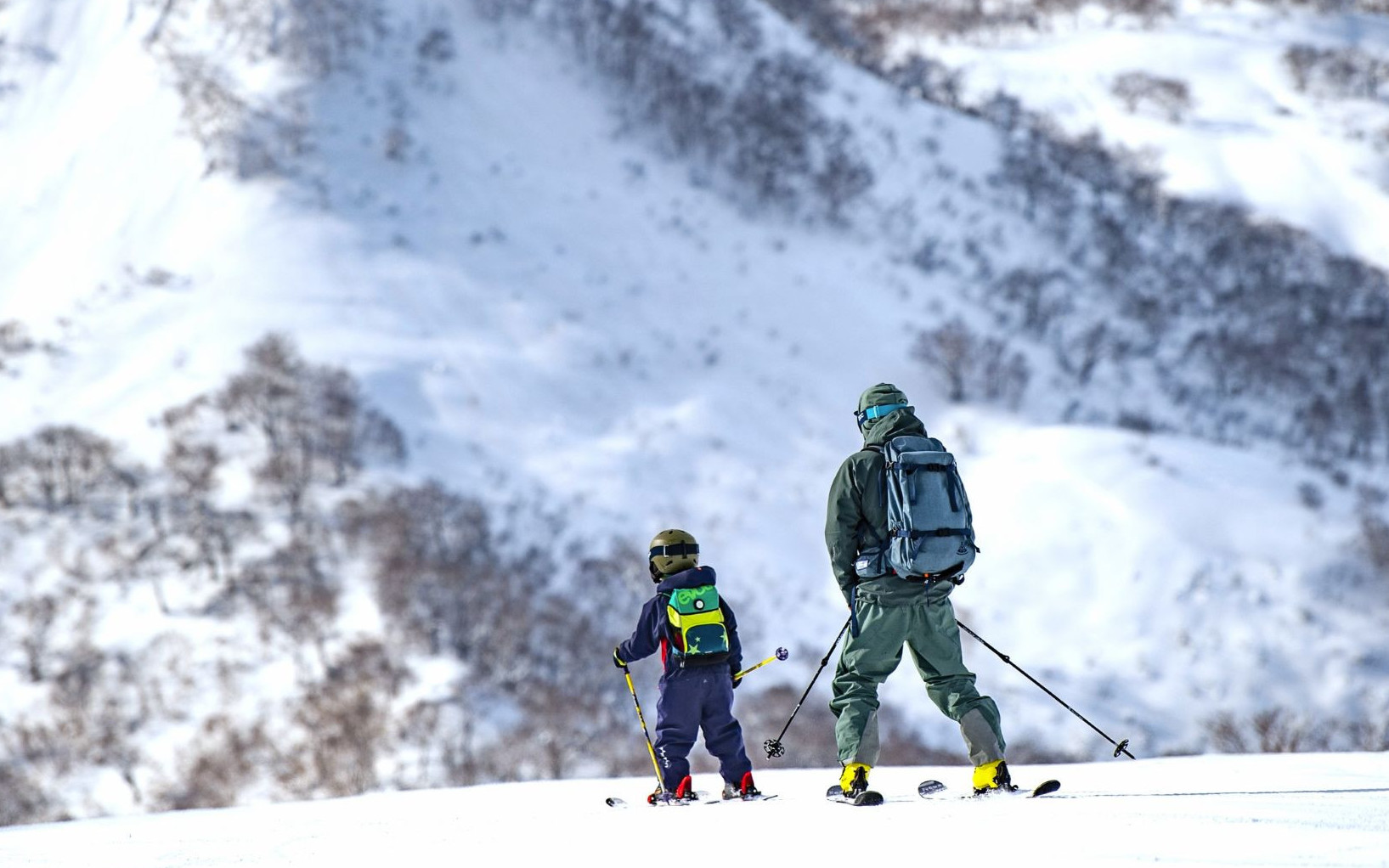 KIRORO Ski & Snow Experience & Otaru Sightseeing Bus Tour│Hokkaido