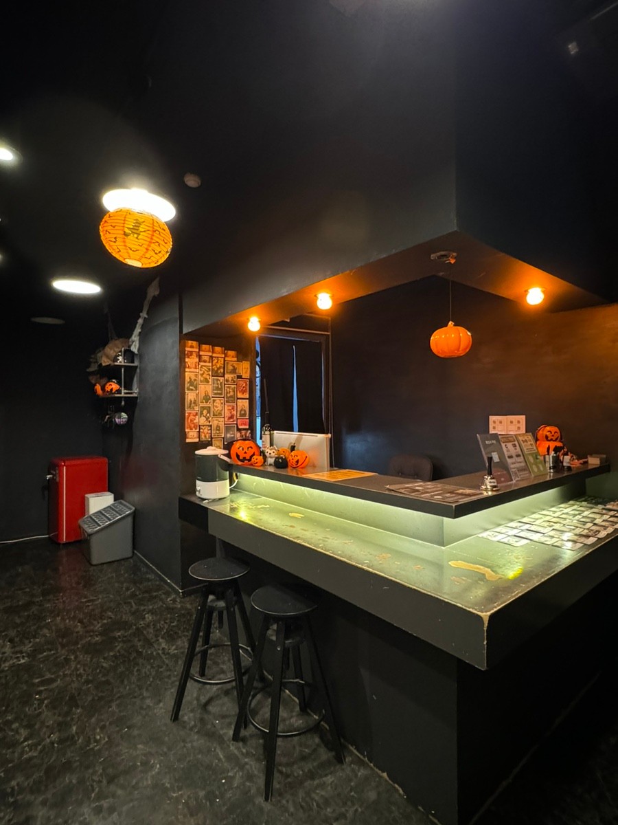 首爾新村ROOM EXCAPE BLACK - 密室逃脫咖啡廳