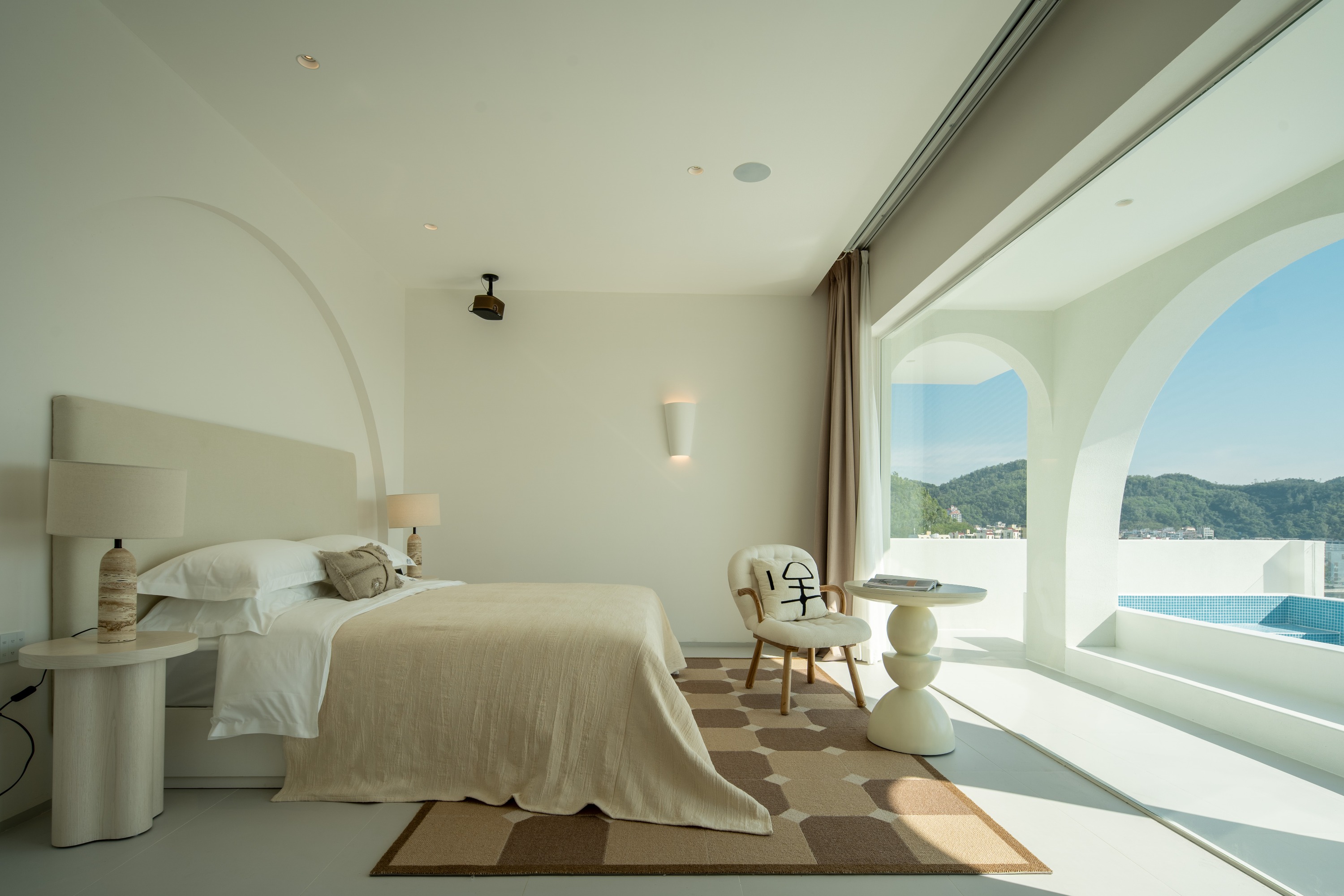 Building K Sea View Pool Balcony Double Room K202