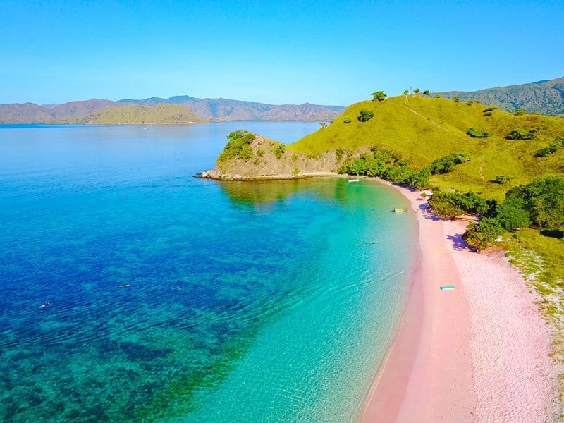 納閩巴焦 (Labuan Bajo) 出發的半芬尼西 (Semi Phinisi) 船隻一日私人遊