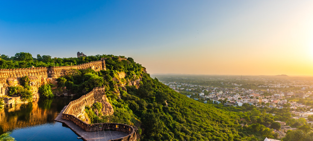 Explore Chittorgarh Fort: Private Day Trip from Udaipur by Car