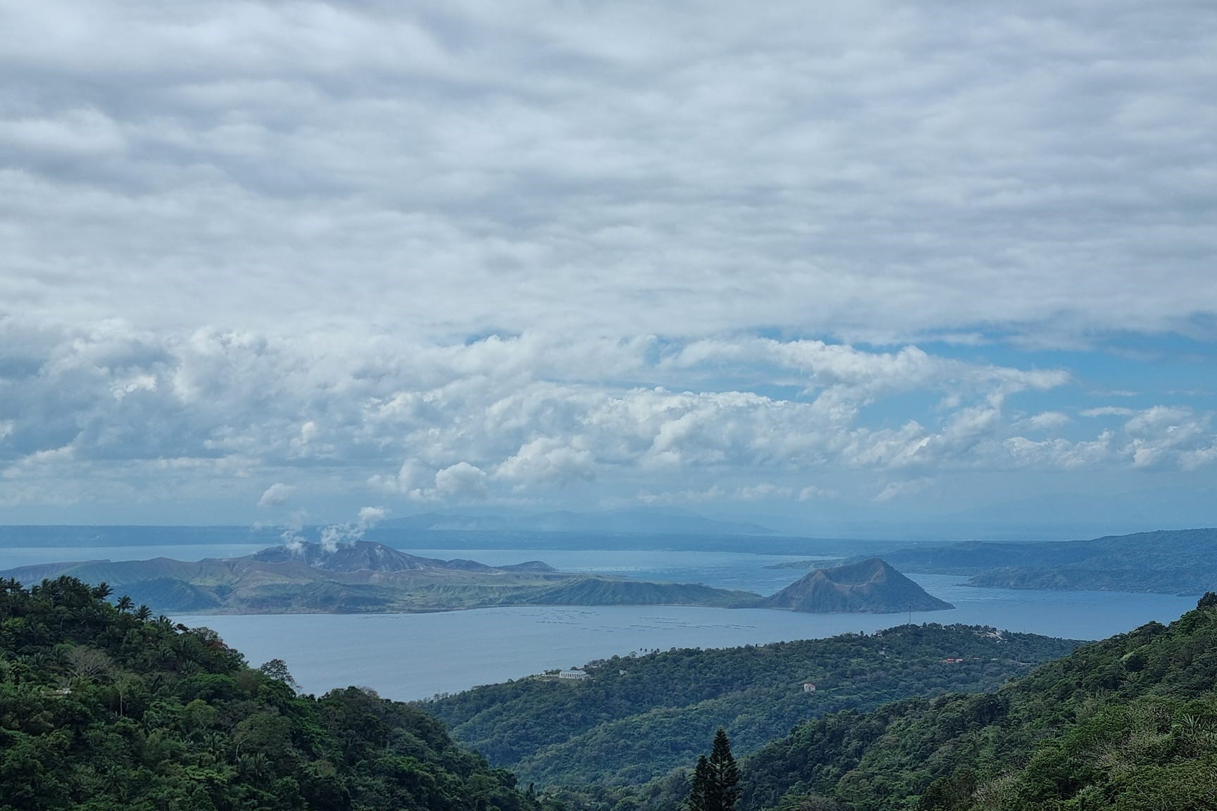 大雅台山脊全景遊