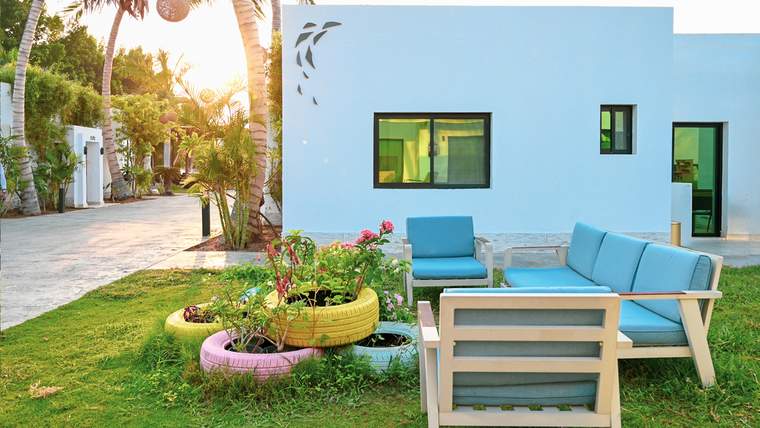 Day pass at la playa Beach