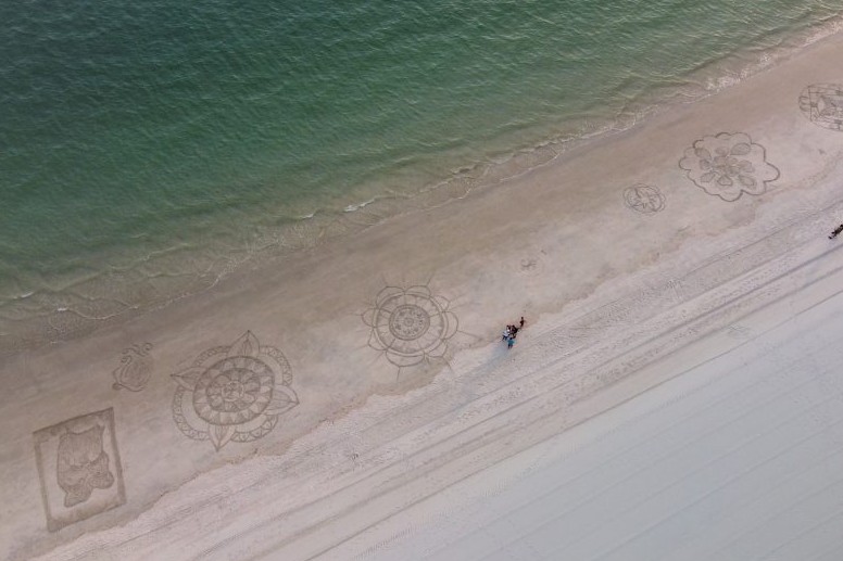 蘭卡威海灘藝術體驗（The Pang - Beach Art 提供）