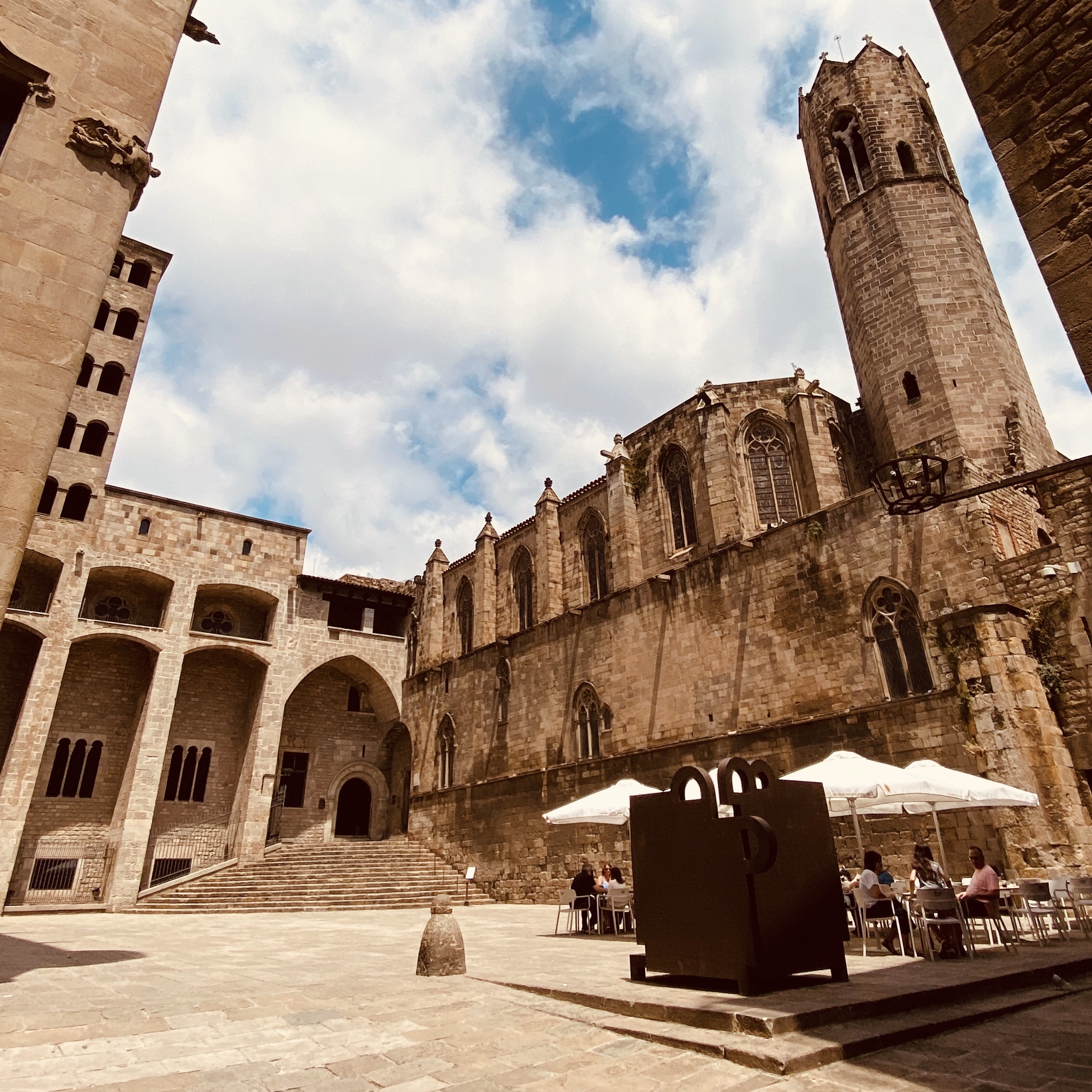 Gothic Quarter Tour, Flamenco Show & Tapas Dinner