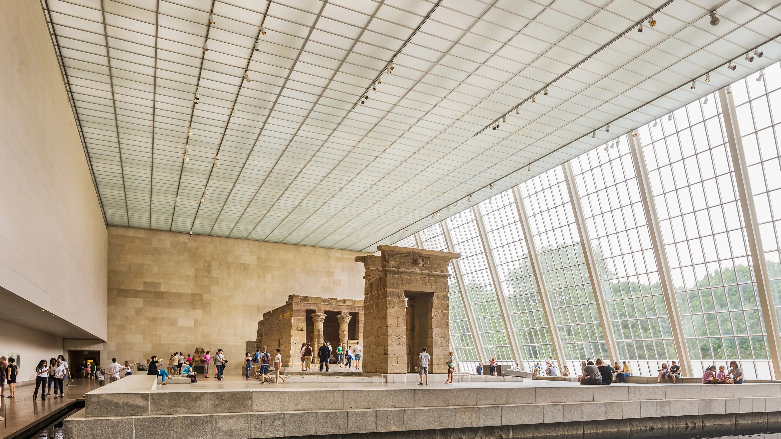 Visit Met Museum of Art & 3h Manhattan Walking Tour