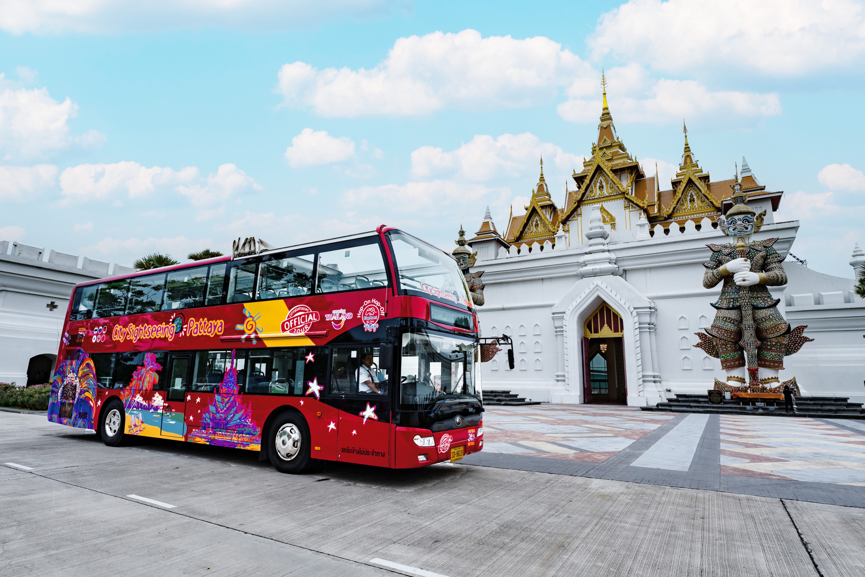 芭堤雅隨上隨下巴士之旅（Elephant Bus Tours 提供）