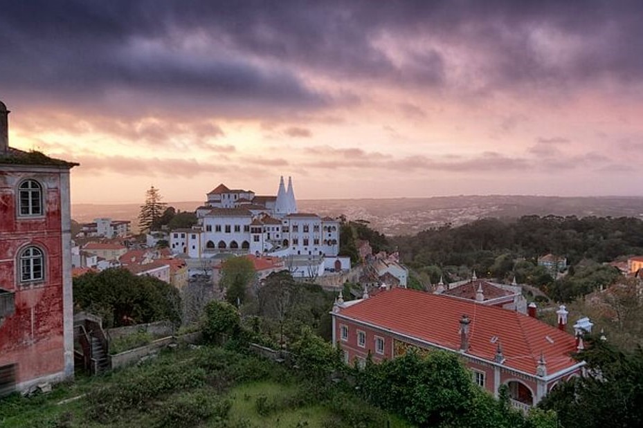 Pena Palace Visit and Sintra Day Tour from Lisbon