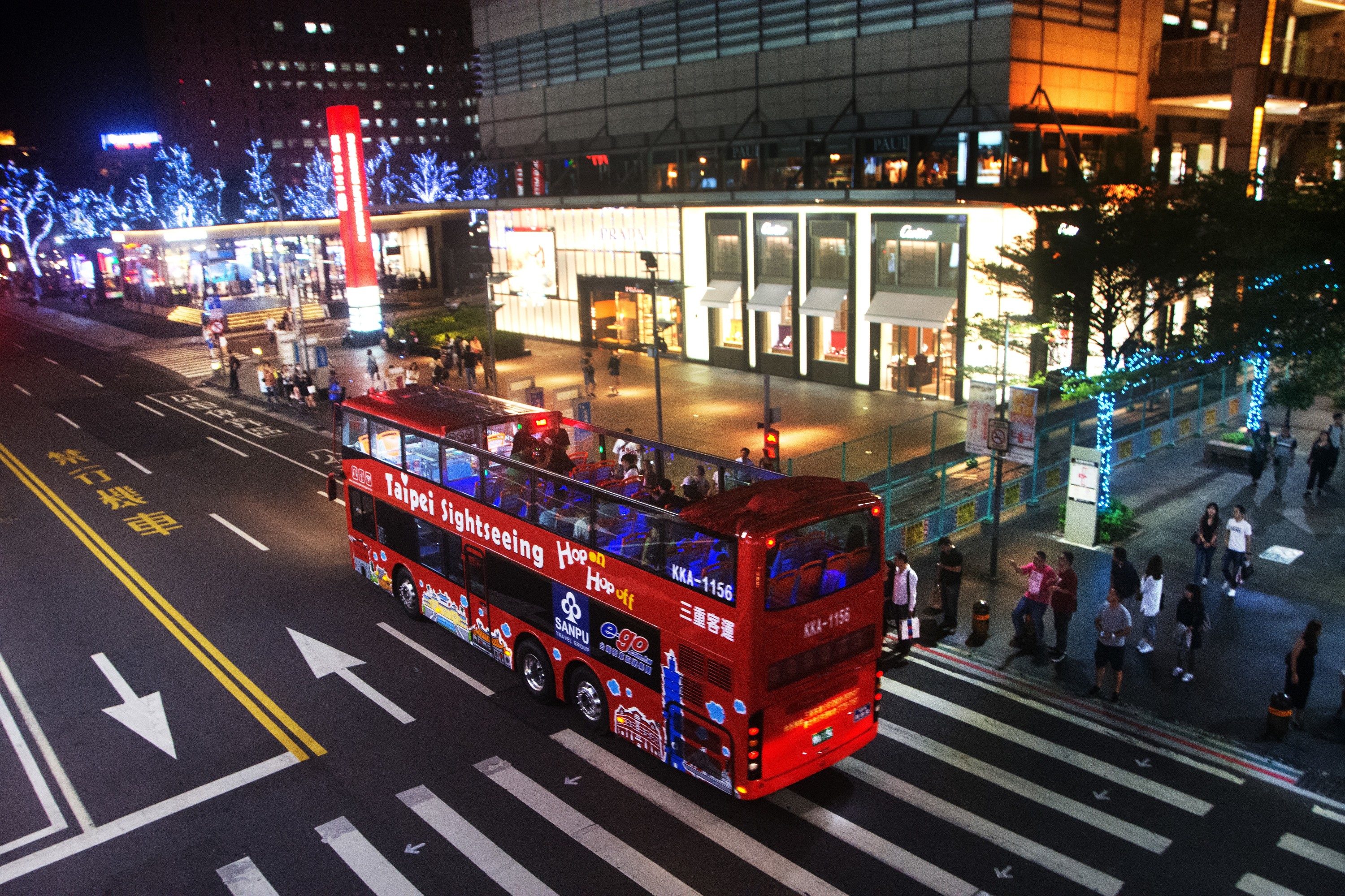Taipei Night Sightseeing Buzz Tour