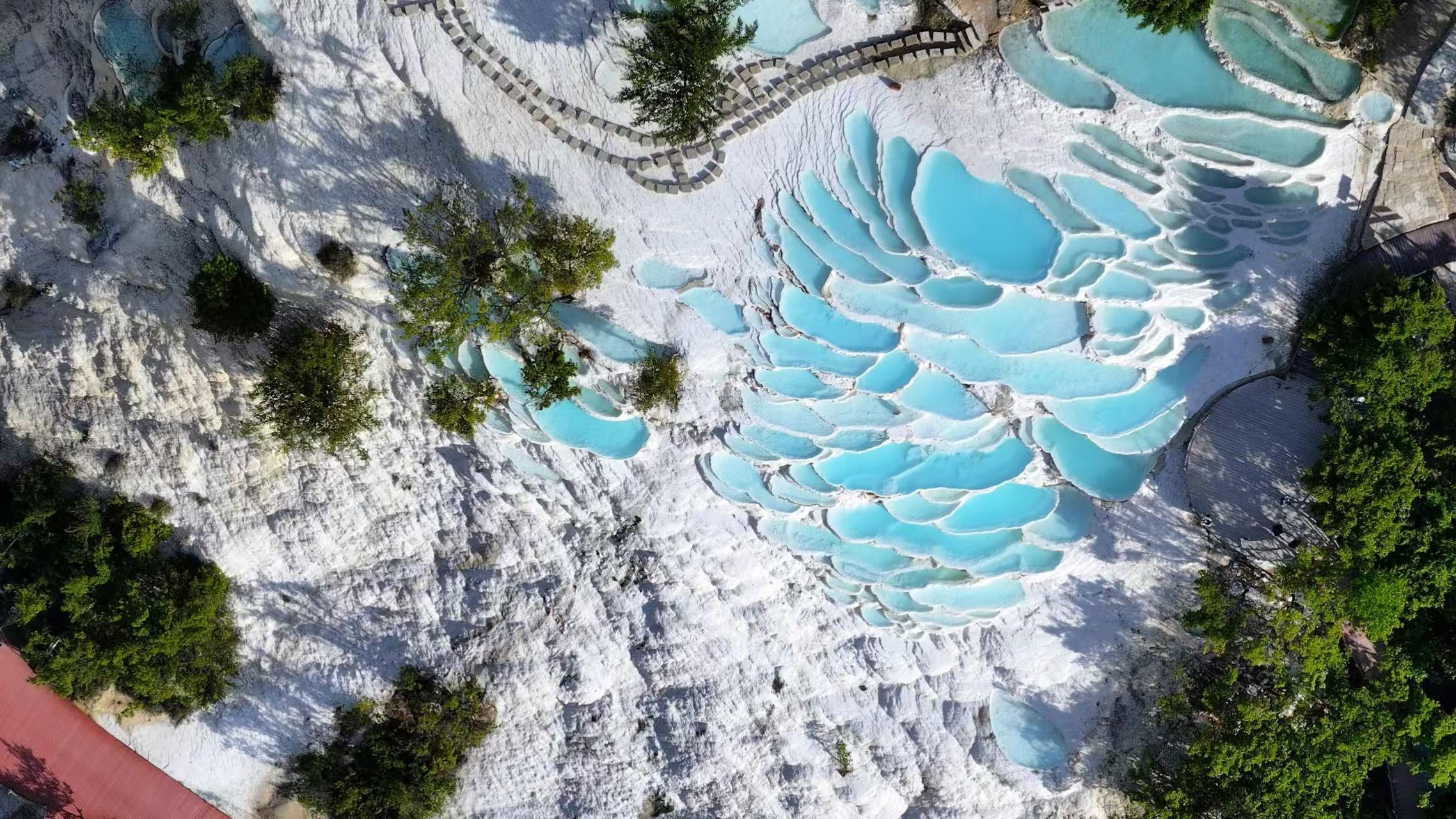 Lijiang Tiger Leaping Gorge + Haba Snow Mountain Observation Deck + Baishuitai Day Tour