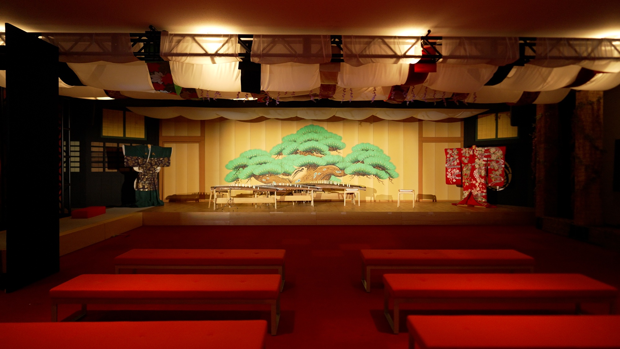 Japanese traditional music show & Kabuki Costume Photo