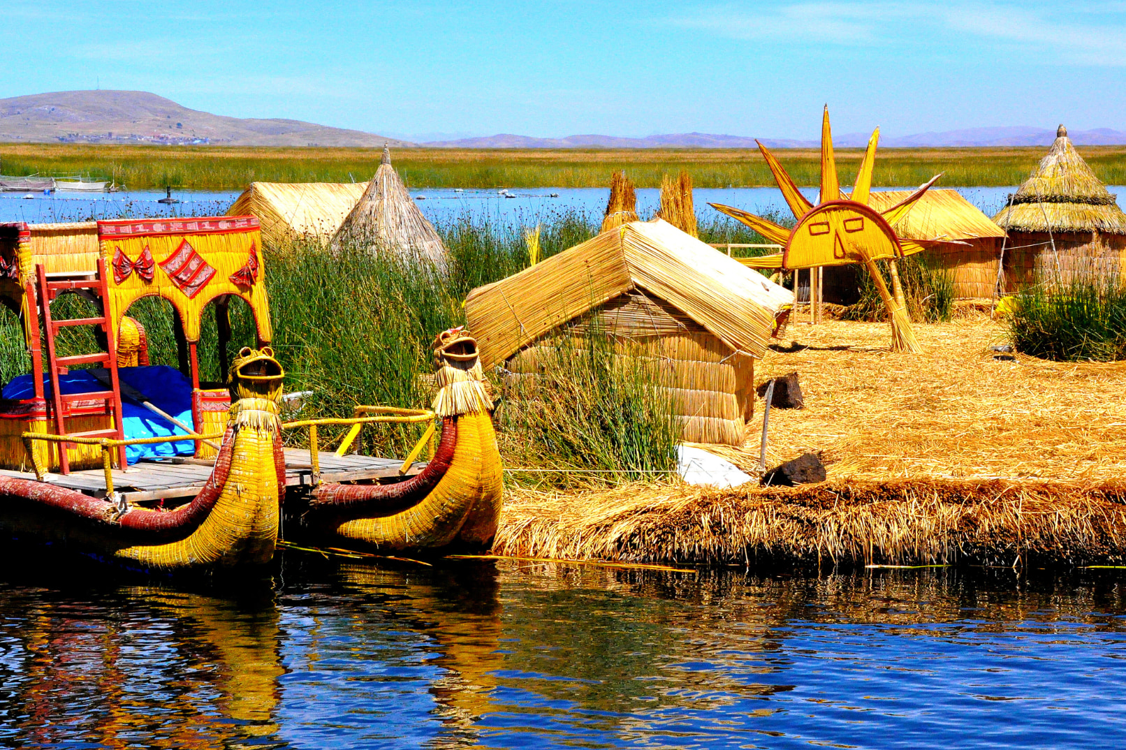 Titicaca Lake Tour - Floating Islands of Uros, Amantani and Taquile