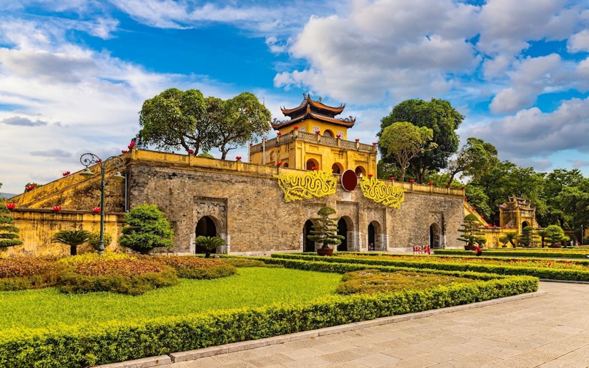 Hanoi Half-Day City Highlights Tour with Local Food