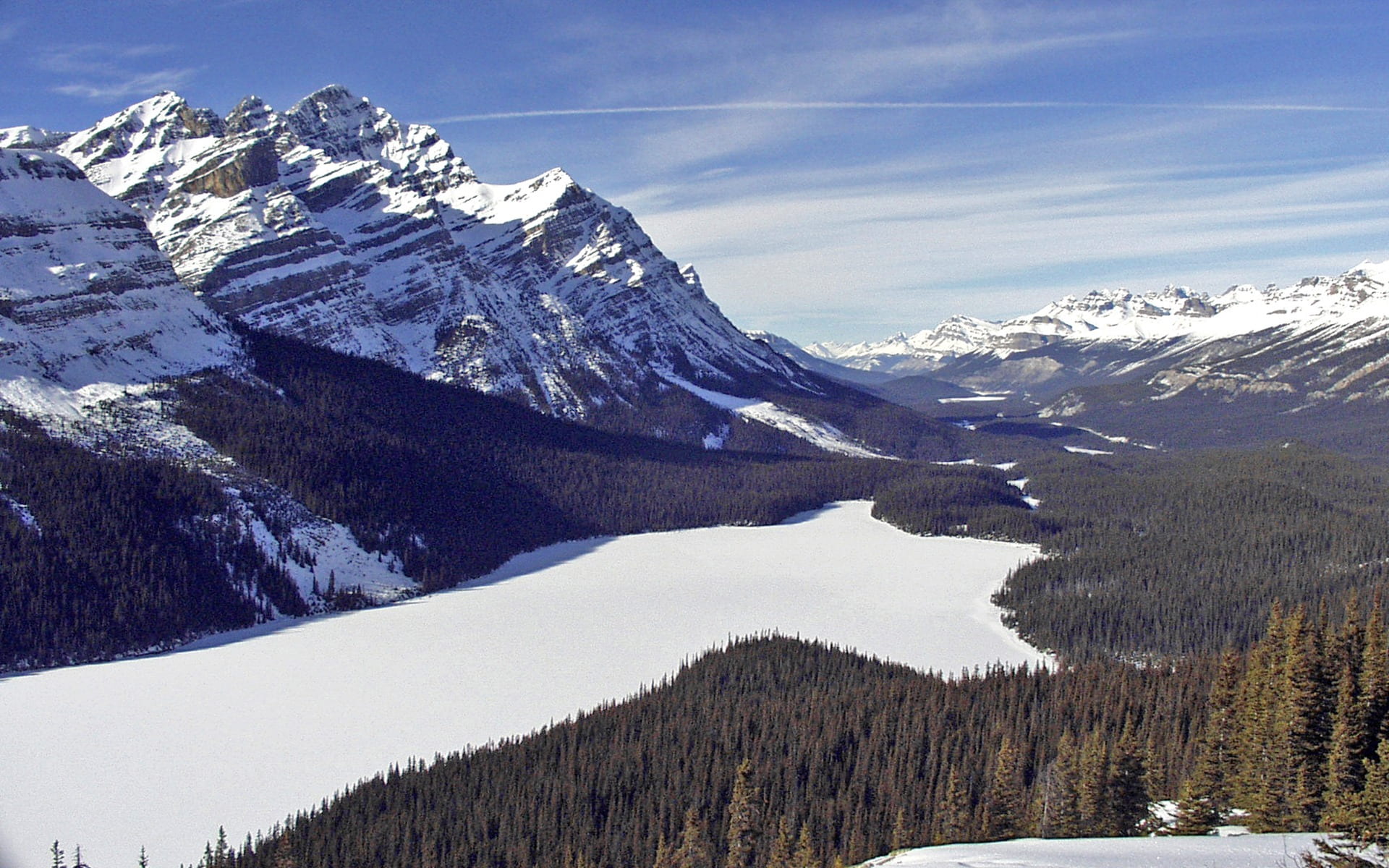 佩託湖和亞伯拉罕湖冰泡之旅 (Peyto Lake & Ice Bubbles at Abraham Lake Frozen Journey)