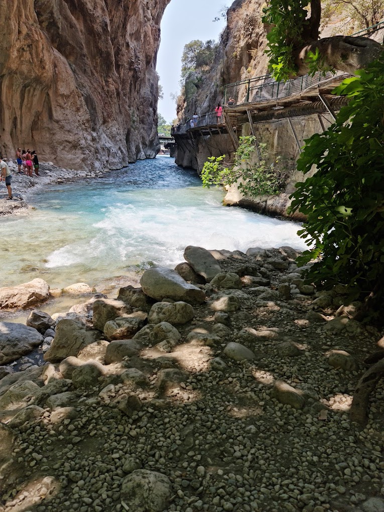 費特希耶薩克利肯特國家公園之旅及自助午餐往返接送