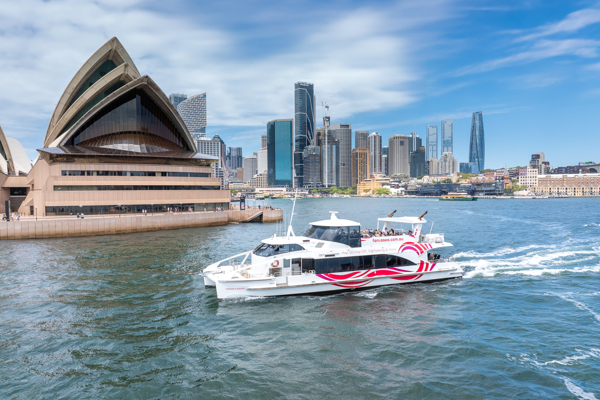 Sydney Harbour & Fish Market Sightseeing Cruise