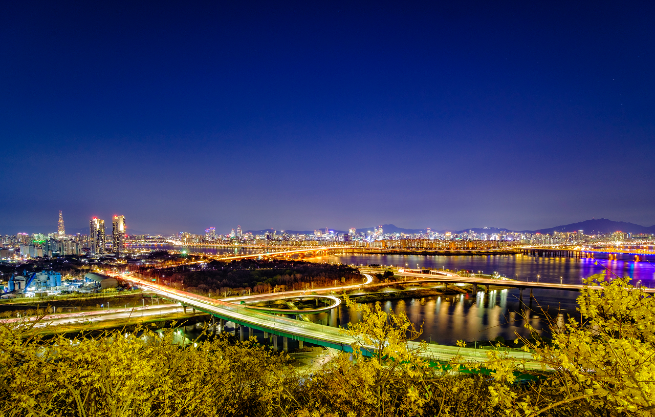 首爾,這座不夜城——我們現在一起開始旅程好嗎?✨ 首爾,這座不夜城——我們現在一起開始旅程好嗎?✨