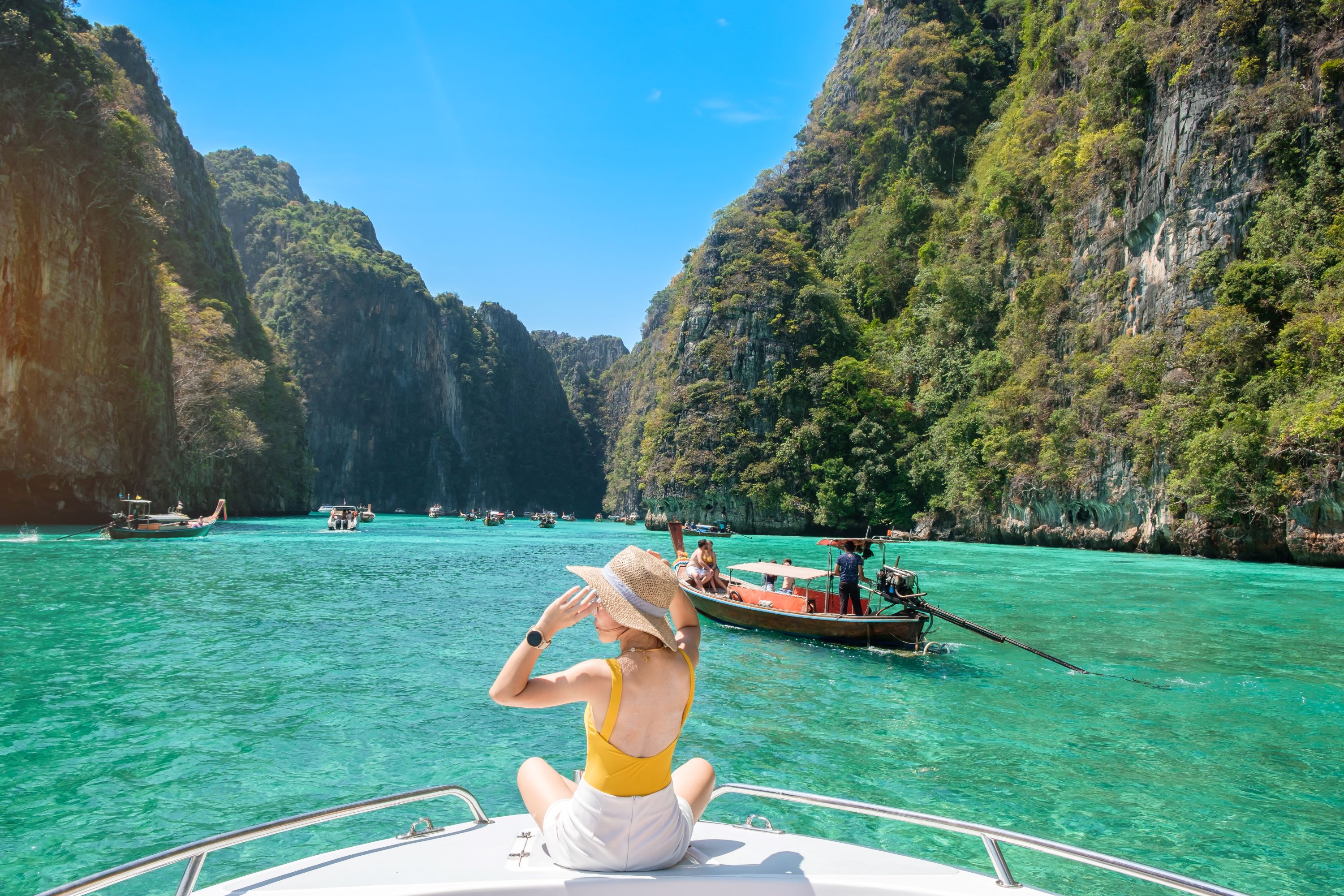 普吉島：快艇雙體船皮皮島一日遊 (Phuket: Phi Phi island Day Tour by Speedboat Catamaran)