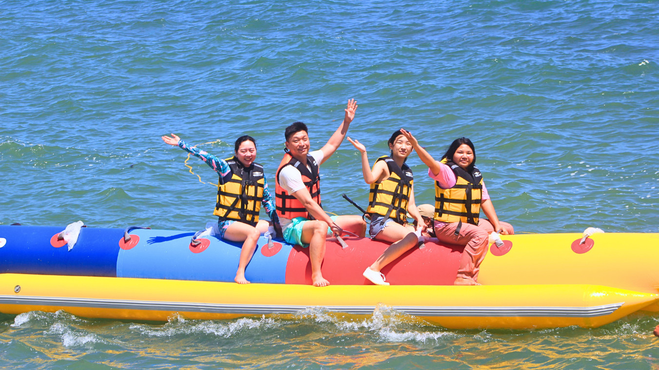 Panglao Banana Boat by Southwest Tours