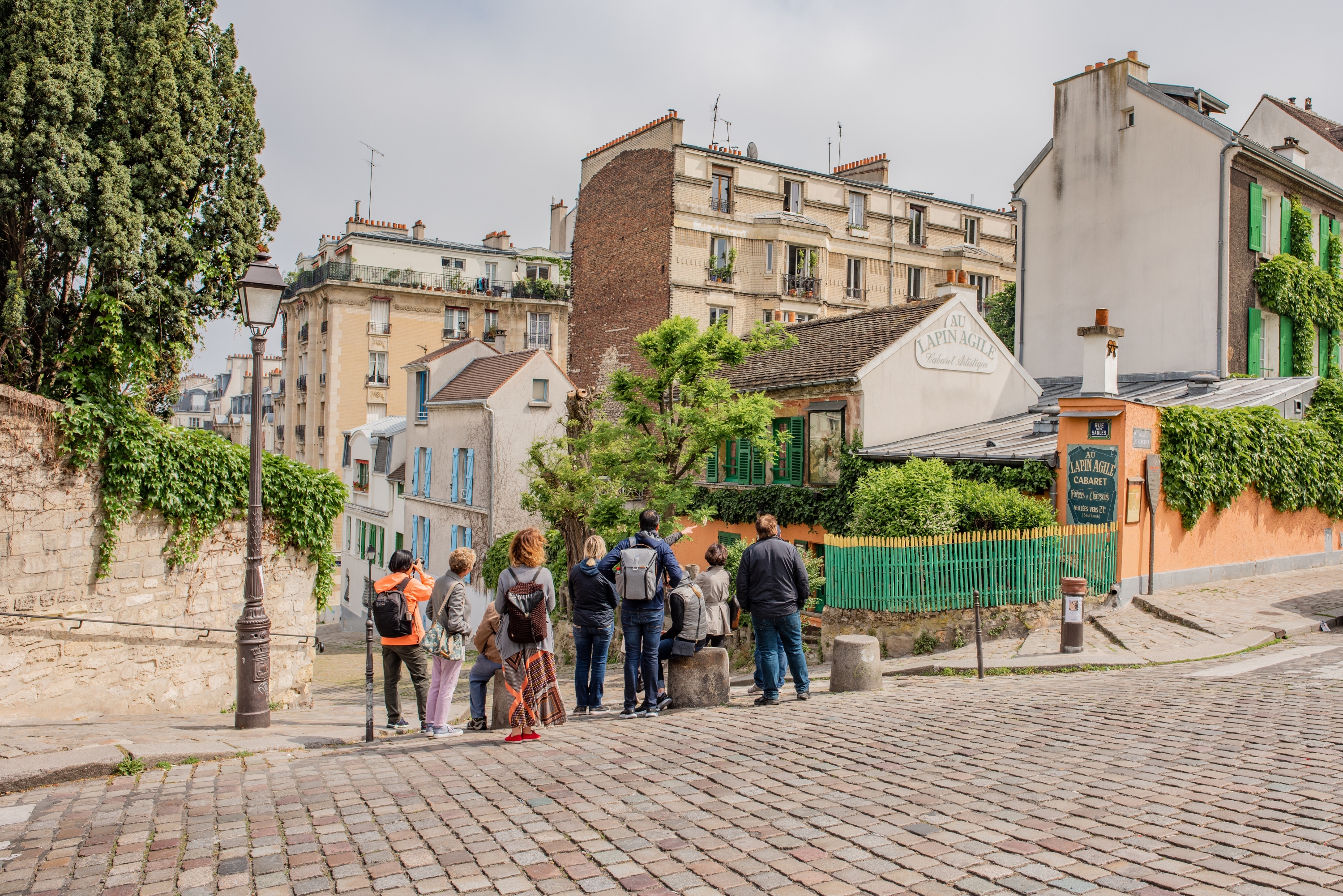  ULTIMATE Montmartre: Eclectic Tour with Exclusive 5* Gourmet Meal