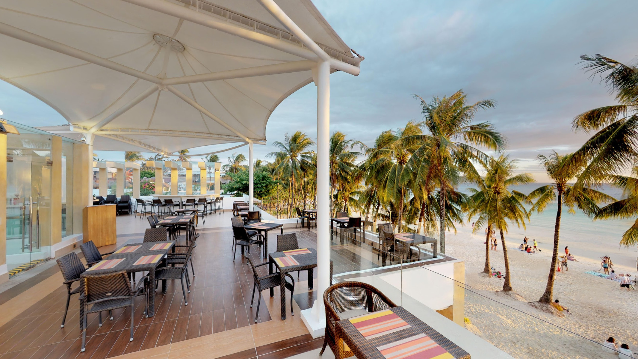 Star Lounge at The District Boracay