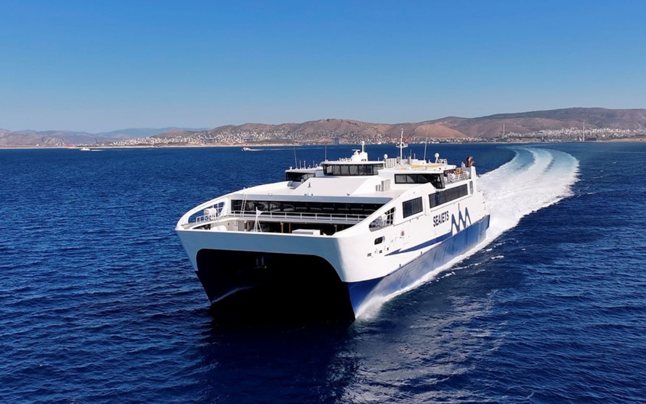 Athens - Santorini Ferry Ticket