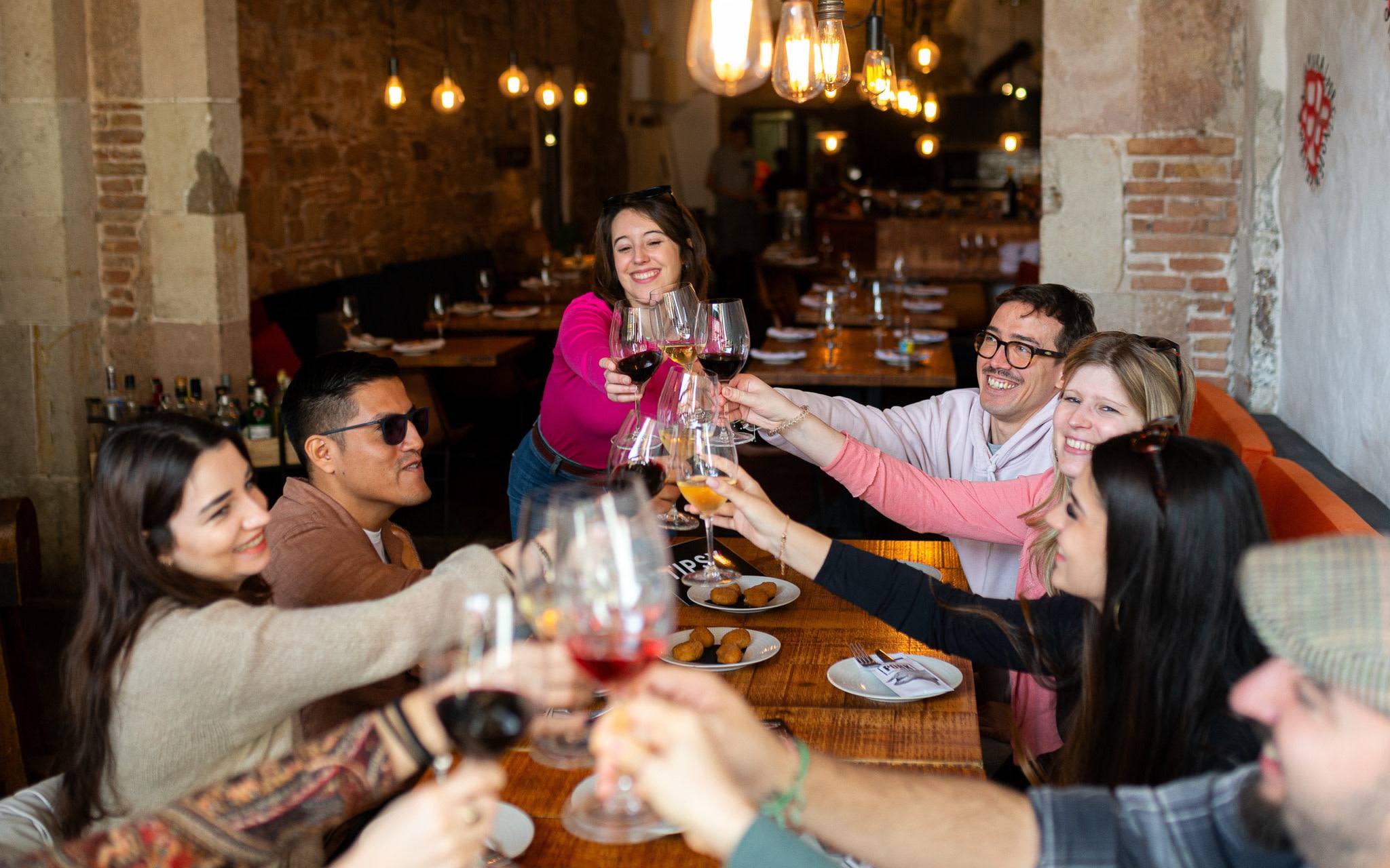 Barcelona: El Born and Gothic Quarter Drinks & Tapas Tour