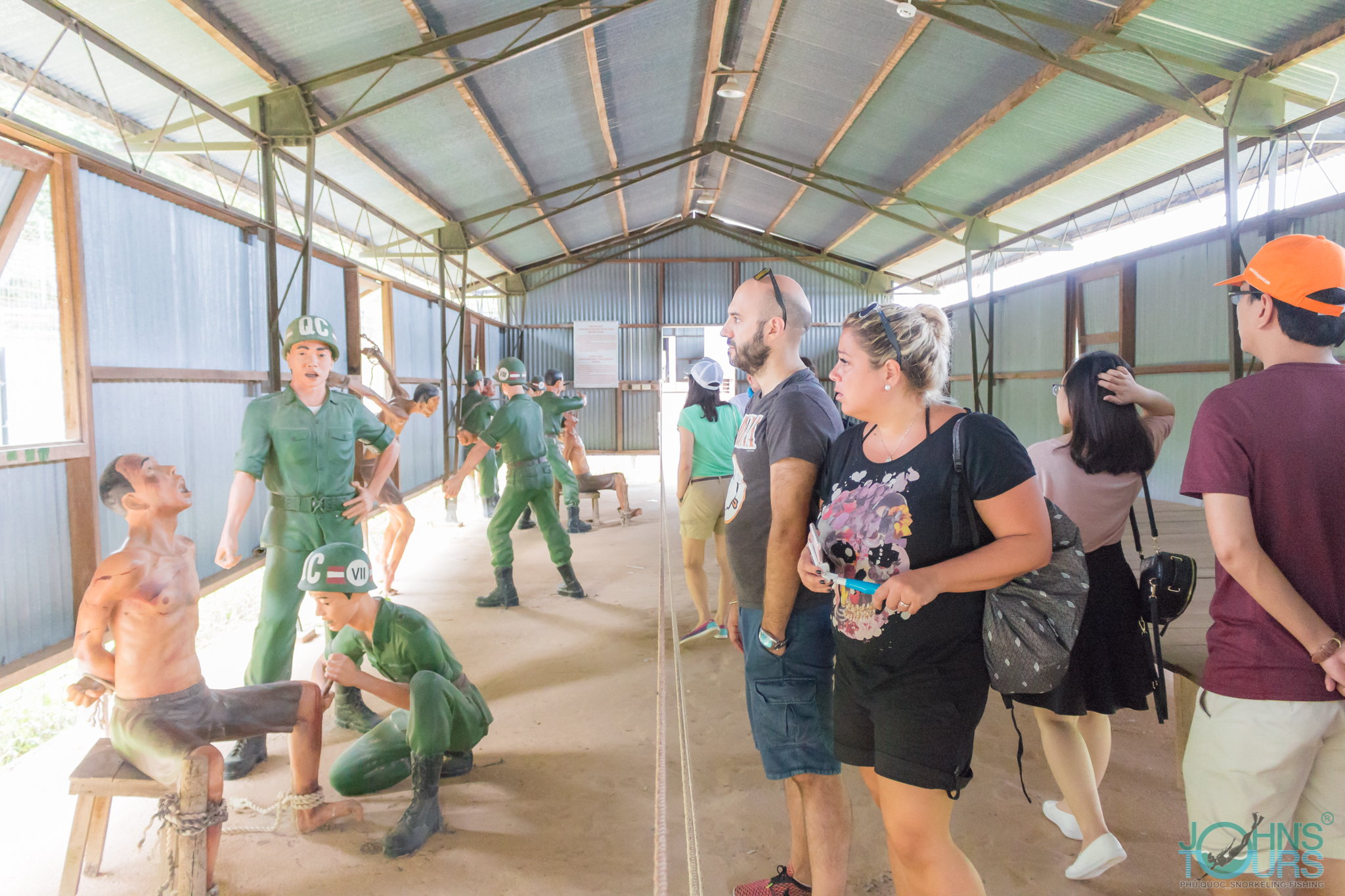 Phu Quoc Day Tour: Ho Quoc Pagoda-Starfish Beach With Chinese Guide