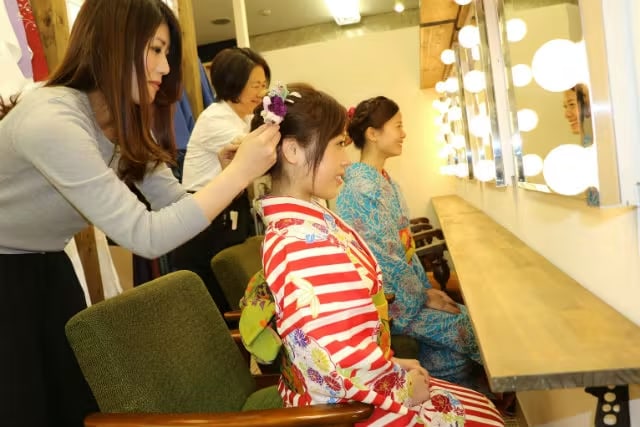 Kimono Rental by Kimono Rental Wargo Osaka Shinsaibashi)