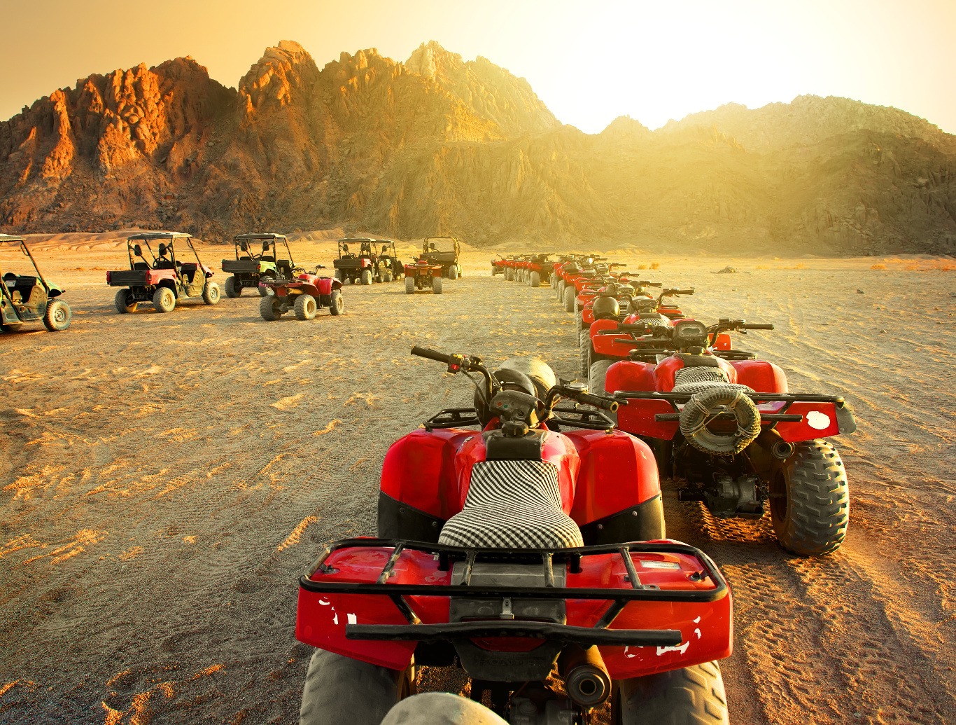 從開羅出發：吉薩金字塔 ATV 全地形越野車體驗（含來回接送） 