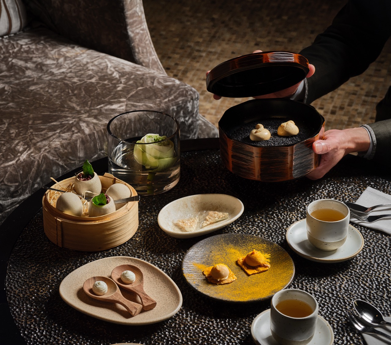 Sra Bua by Kiin-Kiin（2023年米其林一星餐廳）位於曼谷暹羅凱賓斯基酒店