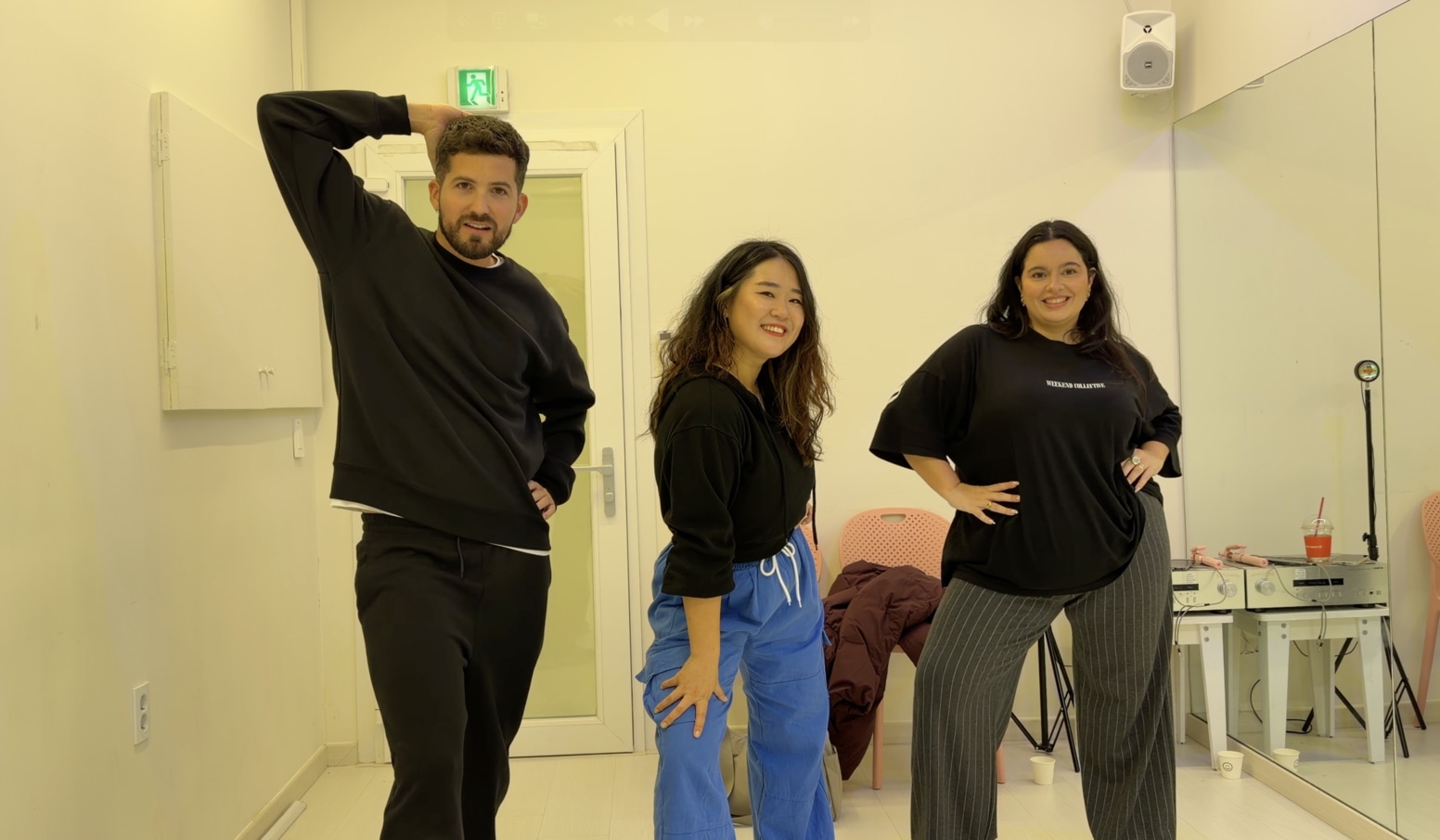 Kpop Oneday class in Spanish with Fizpireta and Kiko (Spanish Influncers)