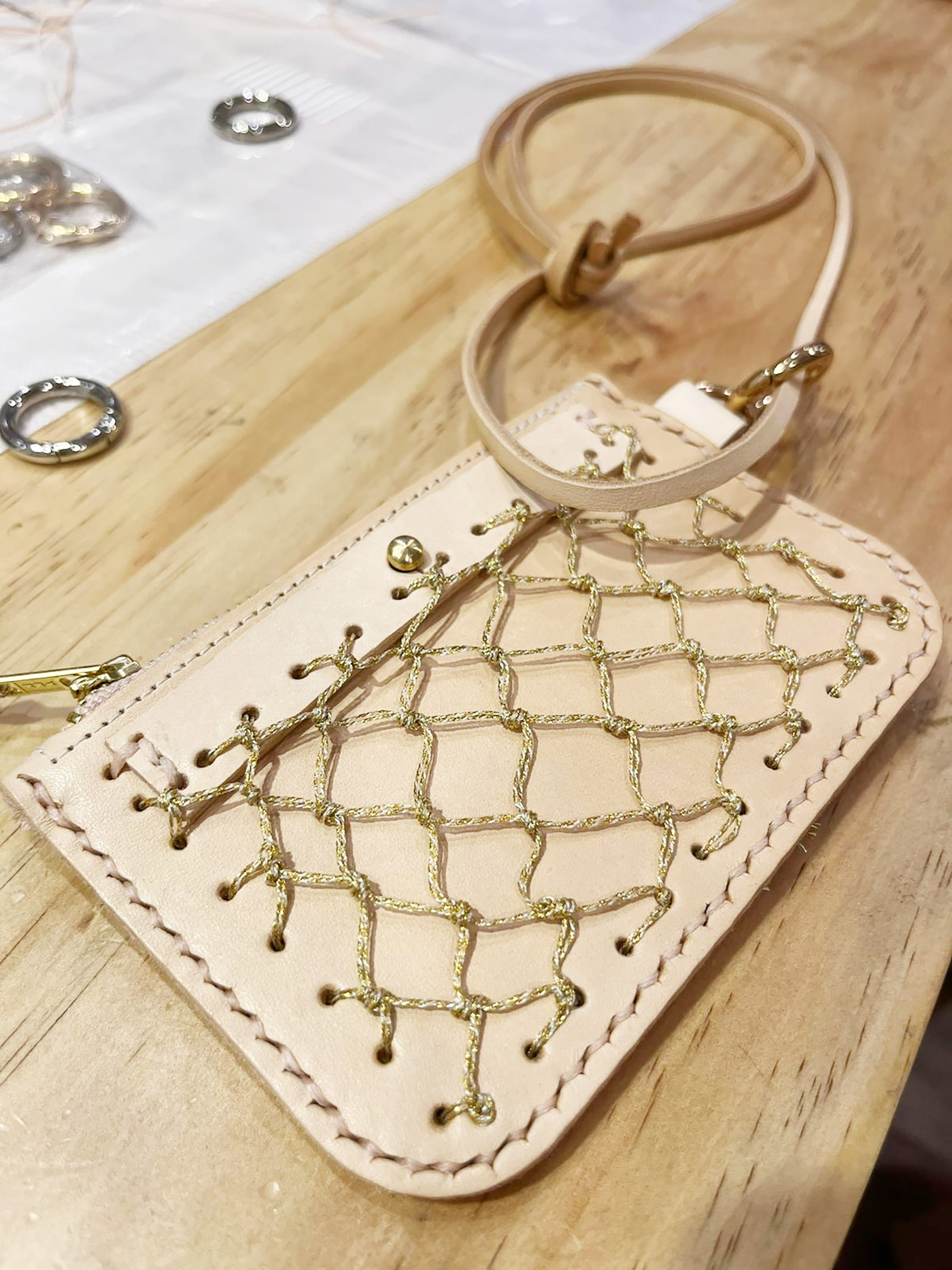 With original leather, many people choose metallic lines