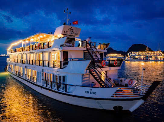 【路線2】2天1夜下龍灣探索之旅（Lily Cruise）