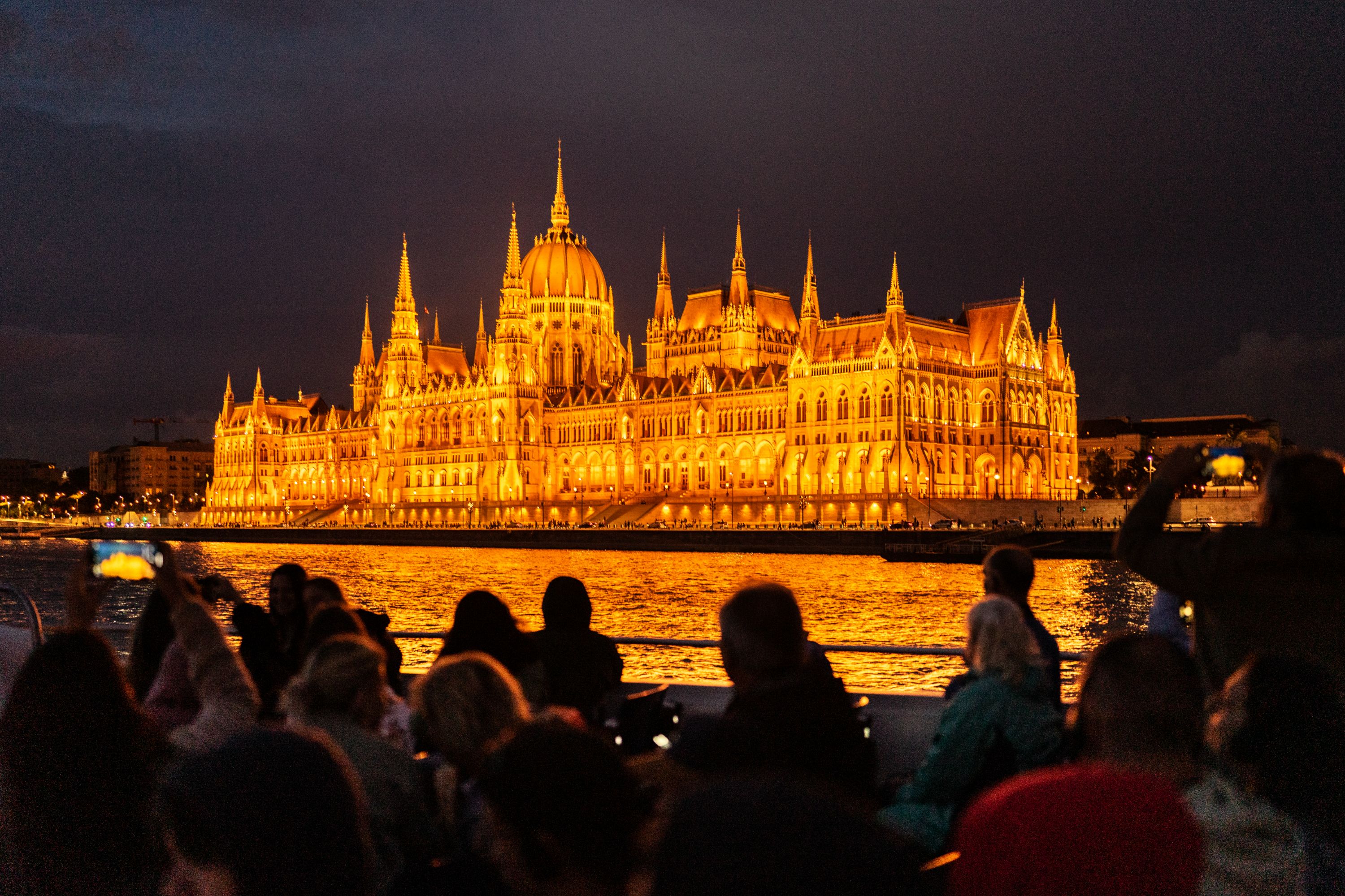 Danube River Evening Sightseeing Cruise in Budapest