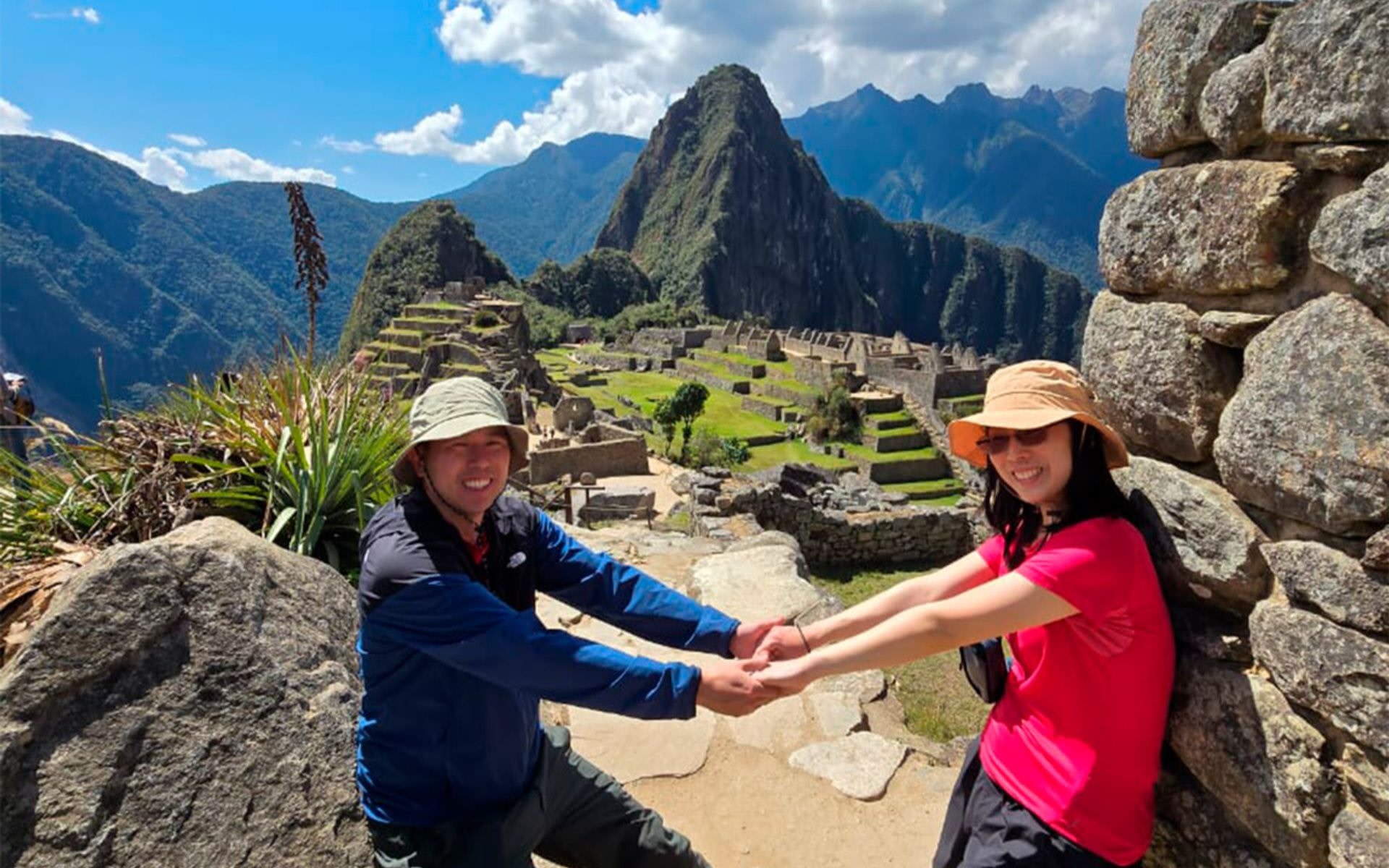 Machu Picchu Historical Day Tour with Train & Transfer from Cusco