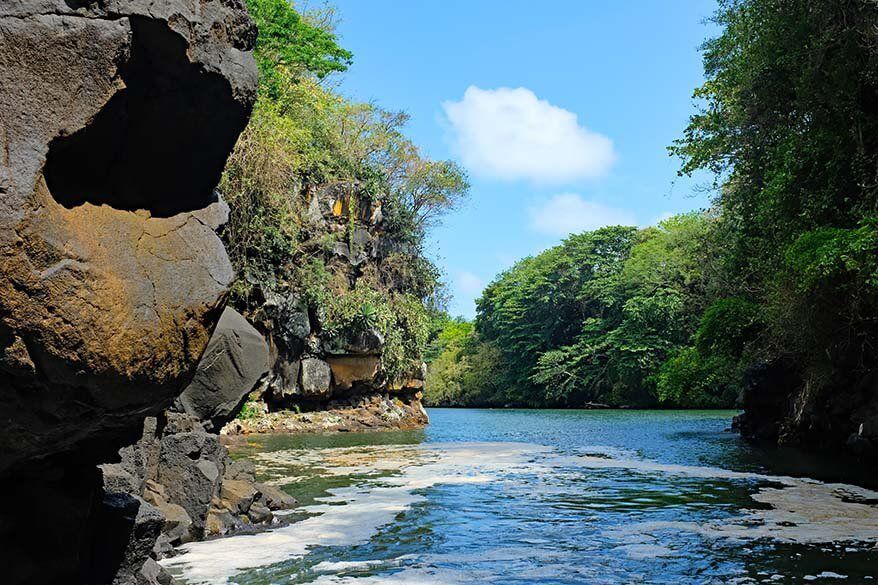 伊爾歐瑟夫島雙體船巡遊（含午餐、無限暢飲 & 接送）