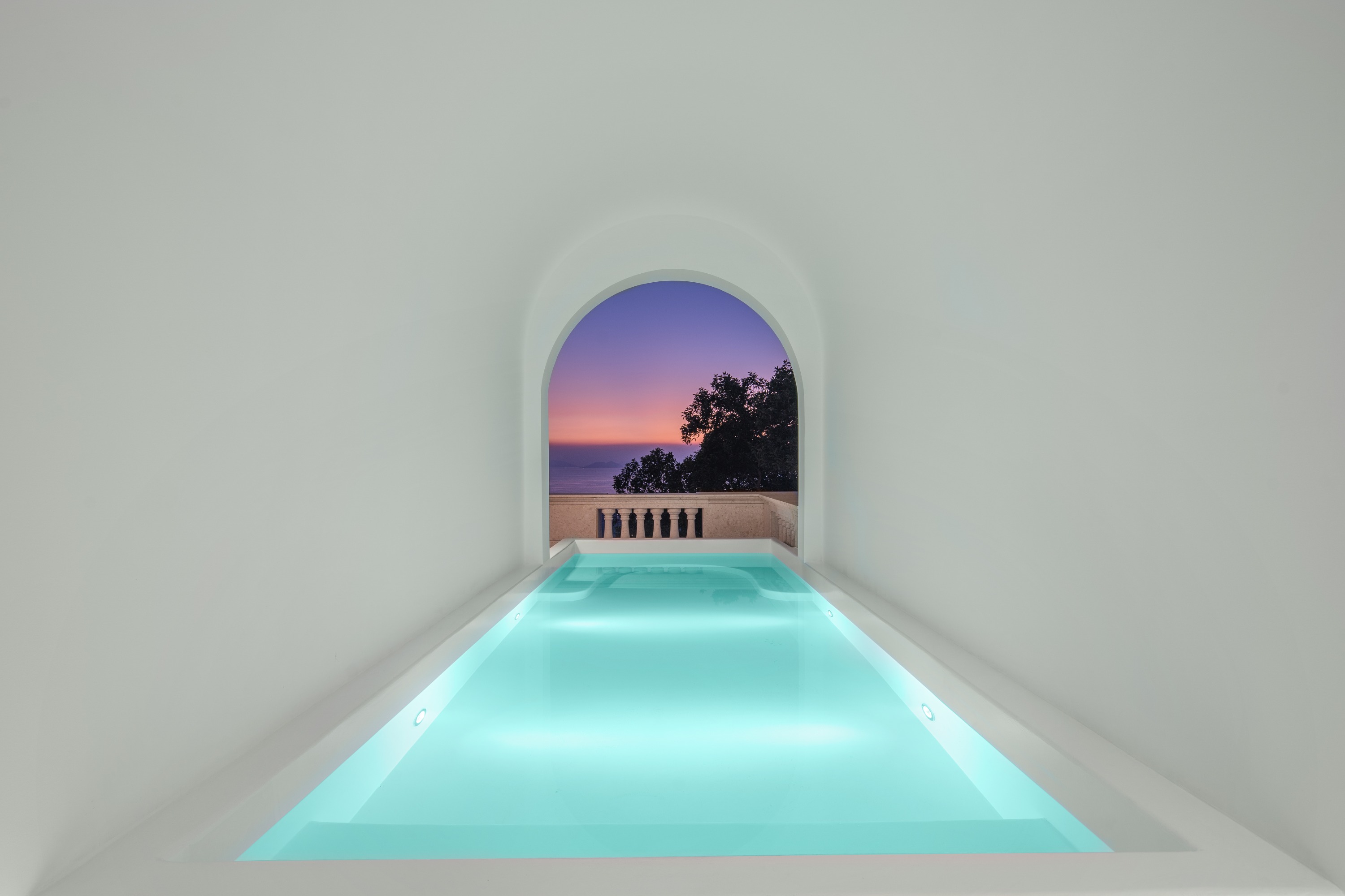 Dome Terrace Pool King Room