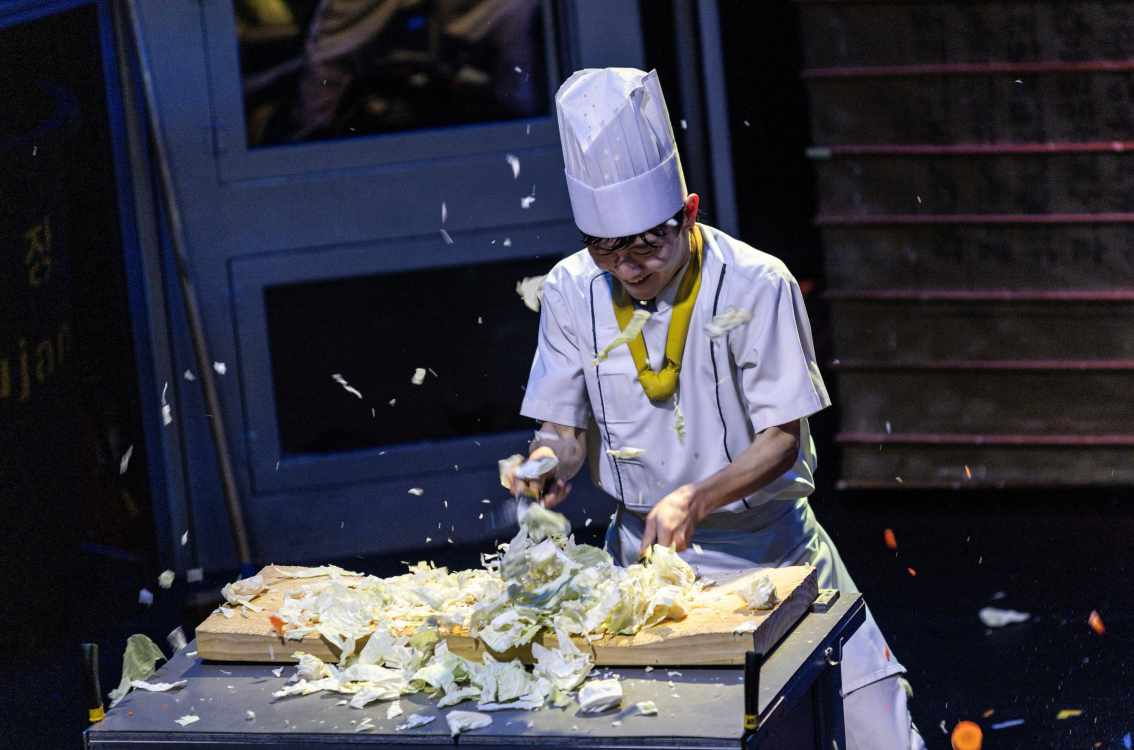 體驗驚險刺激的表演、動感十足的節拍和無盡的樂趣——無需言語！