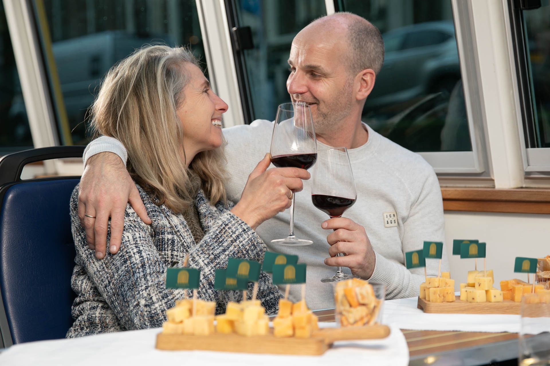 Dutch Cheese and Wine Cruise Tour in Amsterdam