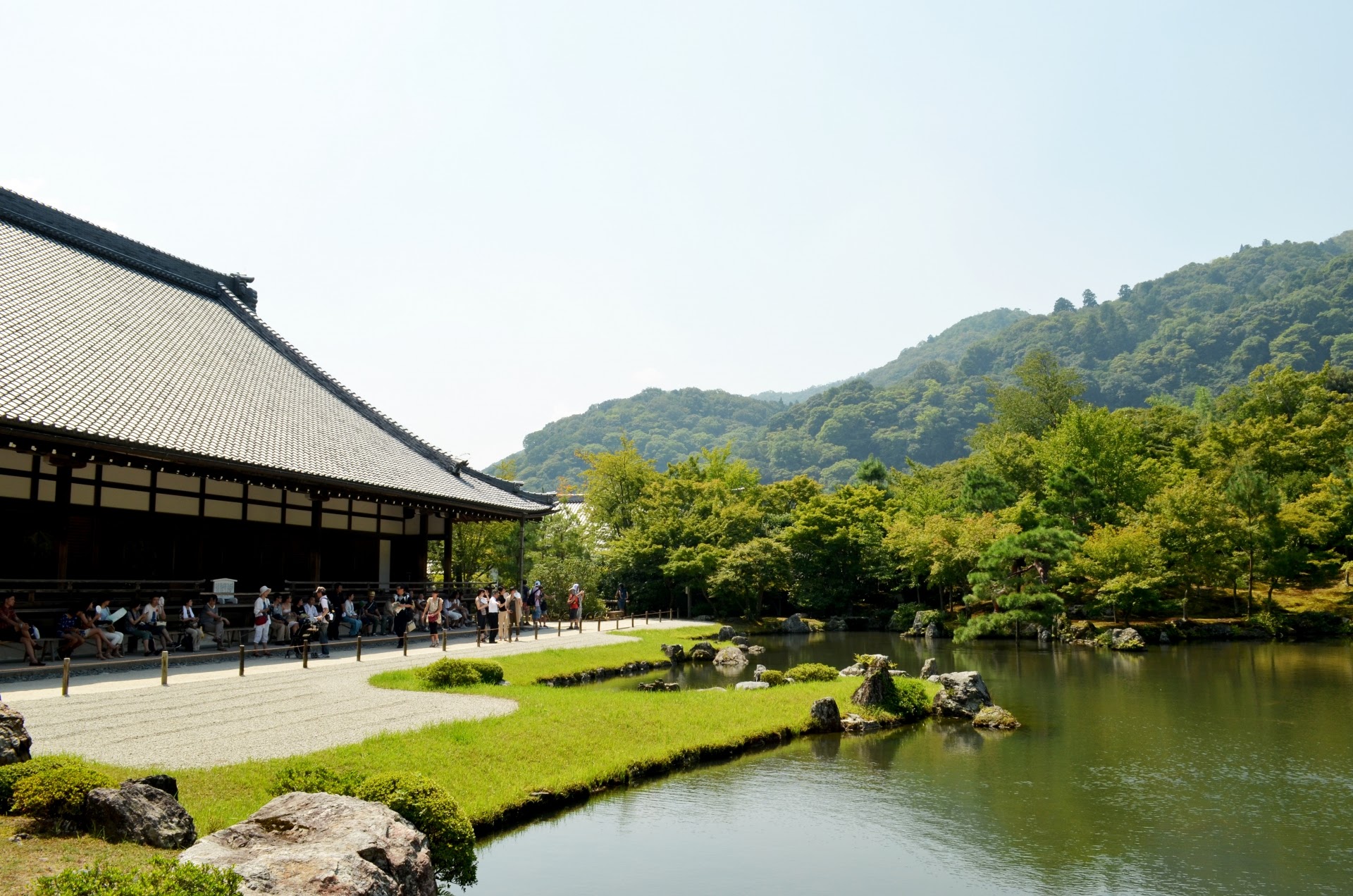 Kyoto: Immersive Arashiyama and Fushimi Inari by private vehicle