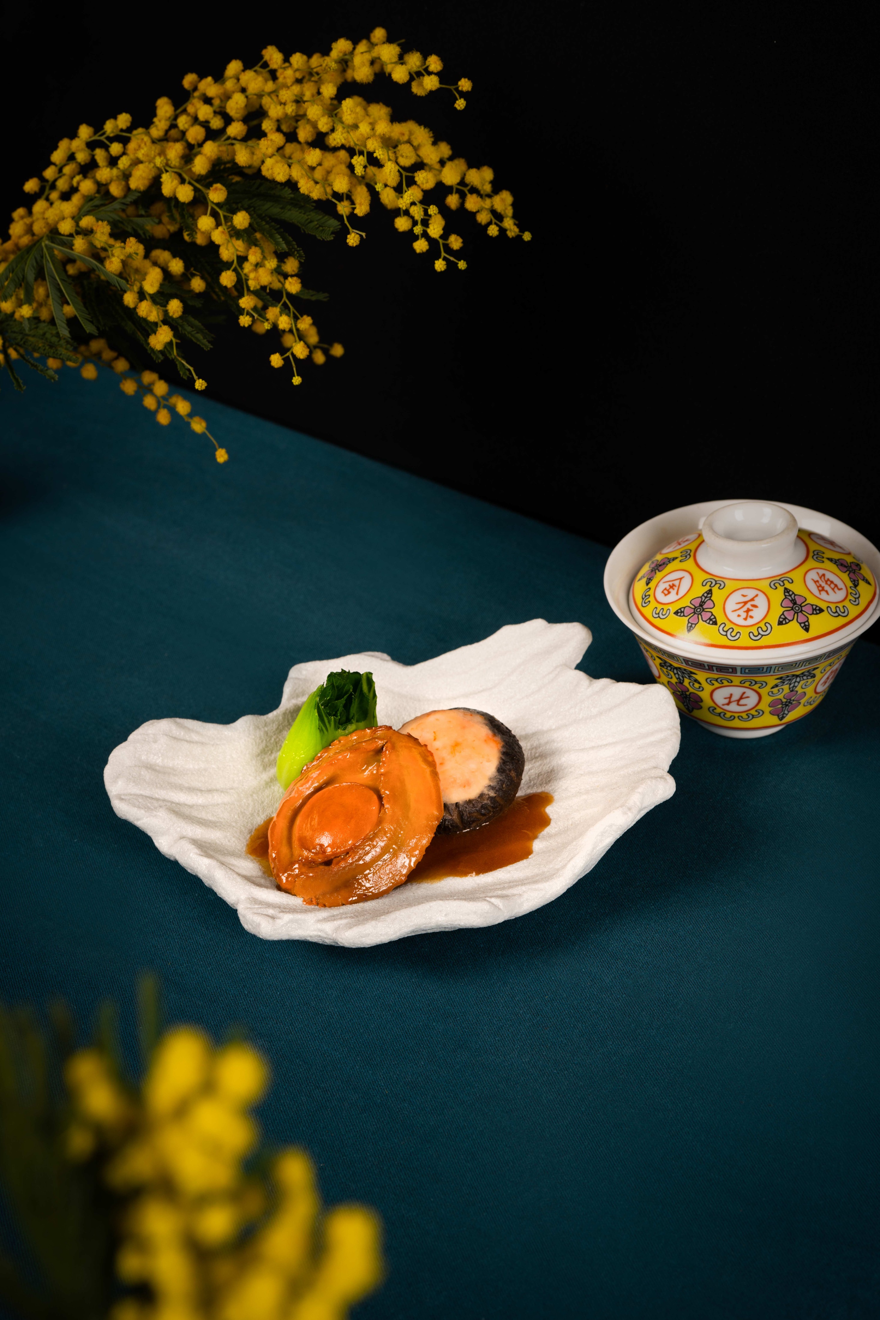 Yat Tung Heen Eaton HK | Michelin Cantonese cuisine | Lunch, Dinner Set Menu | Jordan | 1 Michelin Star in Hong Kong