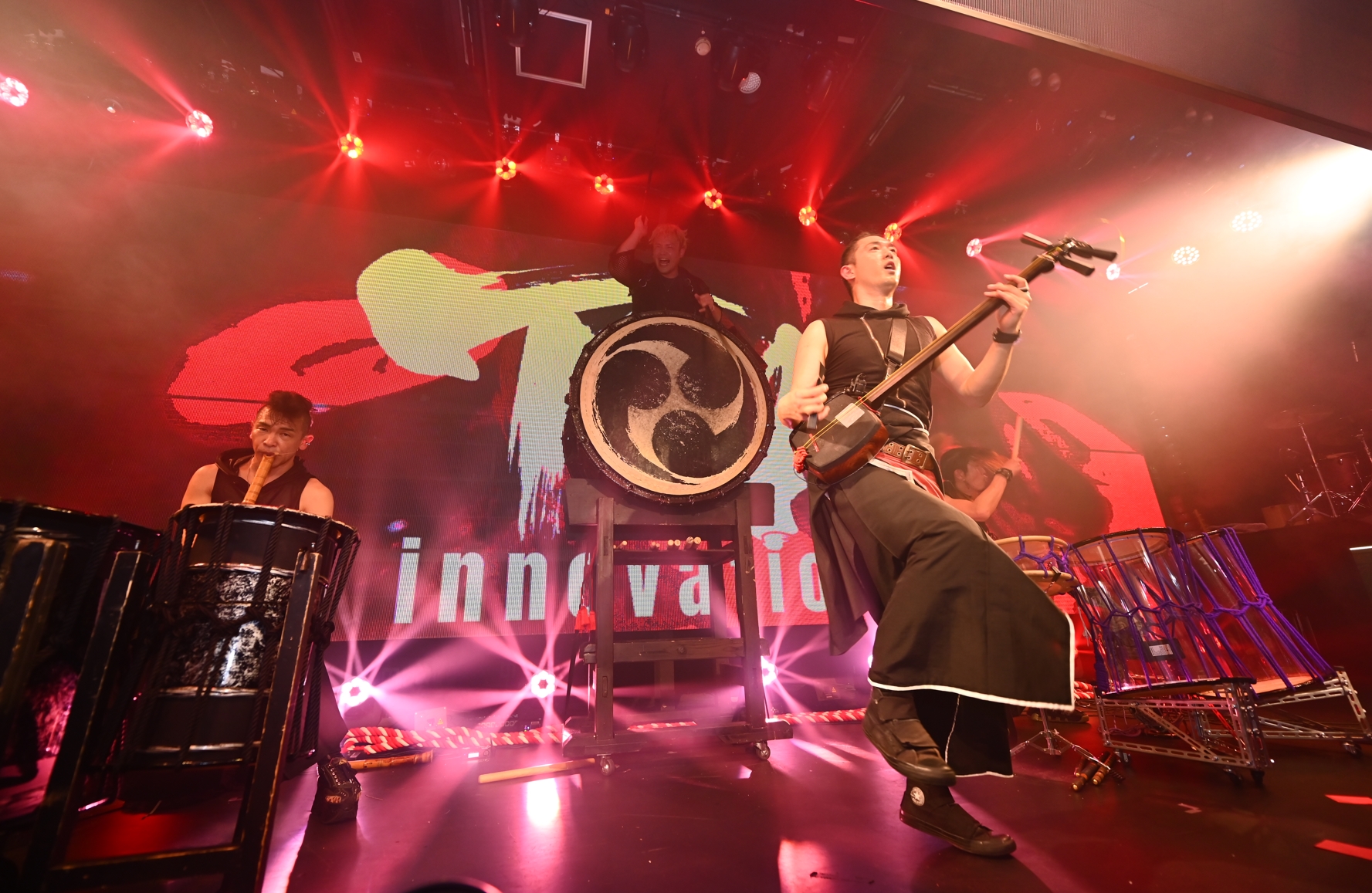 PICCADILLY PREMIUM 現場秀及夜總會門票