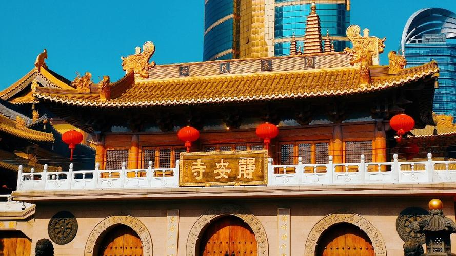 上海靜安寺+武康路+豫園+外灘+當地美食私家導覽一日遊 （自選海底撈火鍋/上海小籠包/羊肉串/片皮鴨/生煎）