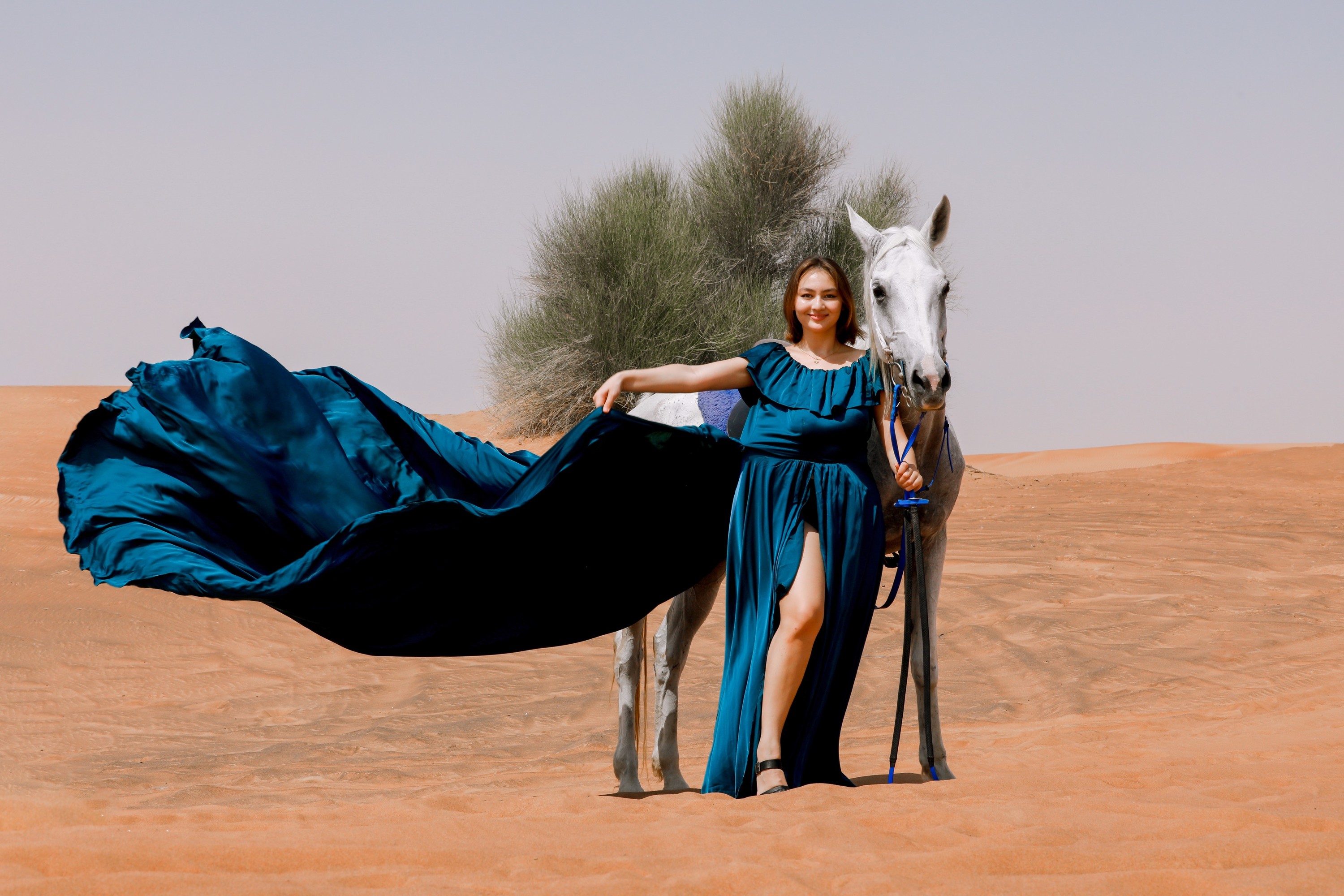 Dubai: Flying Dress Photography and Dune Drive Trip