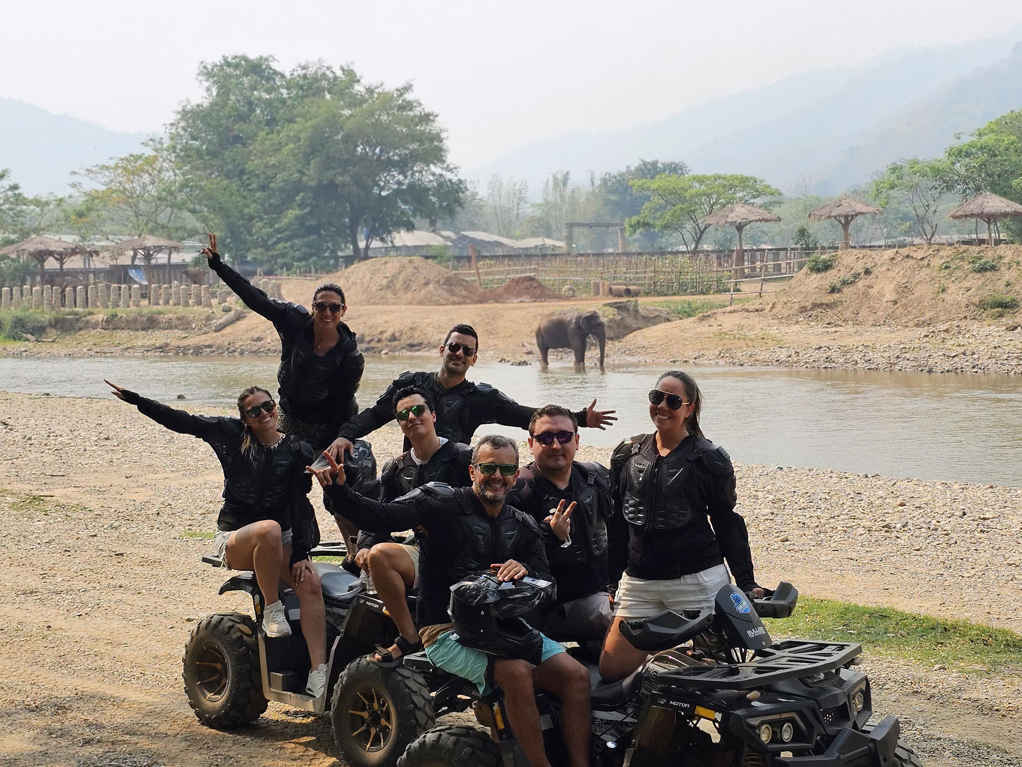 叢林飛瀑、ATV越野車和白水漂流導覽探險