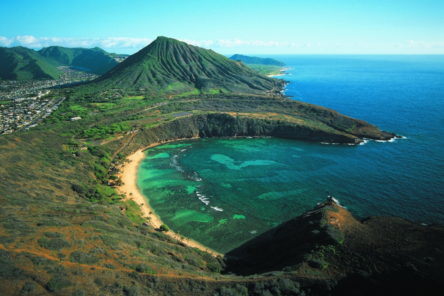 歐胡島直升機觀光之旅（Blue Hawaiian）