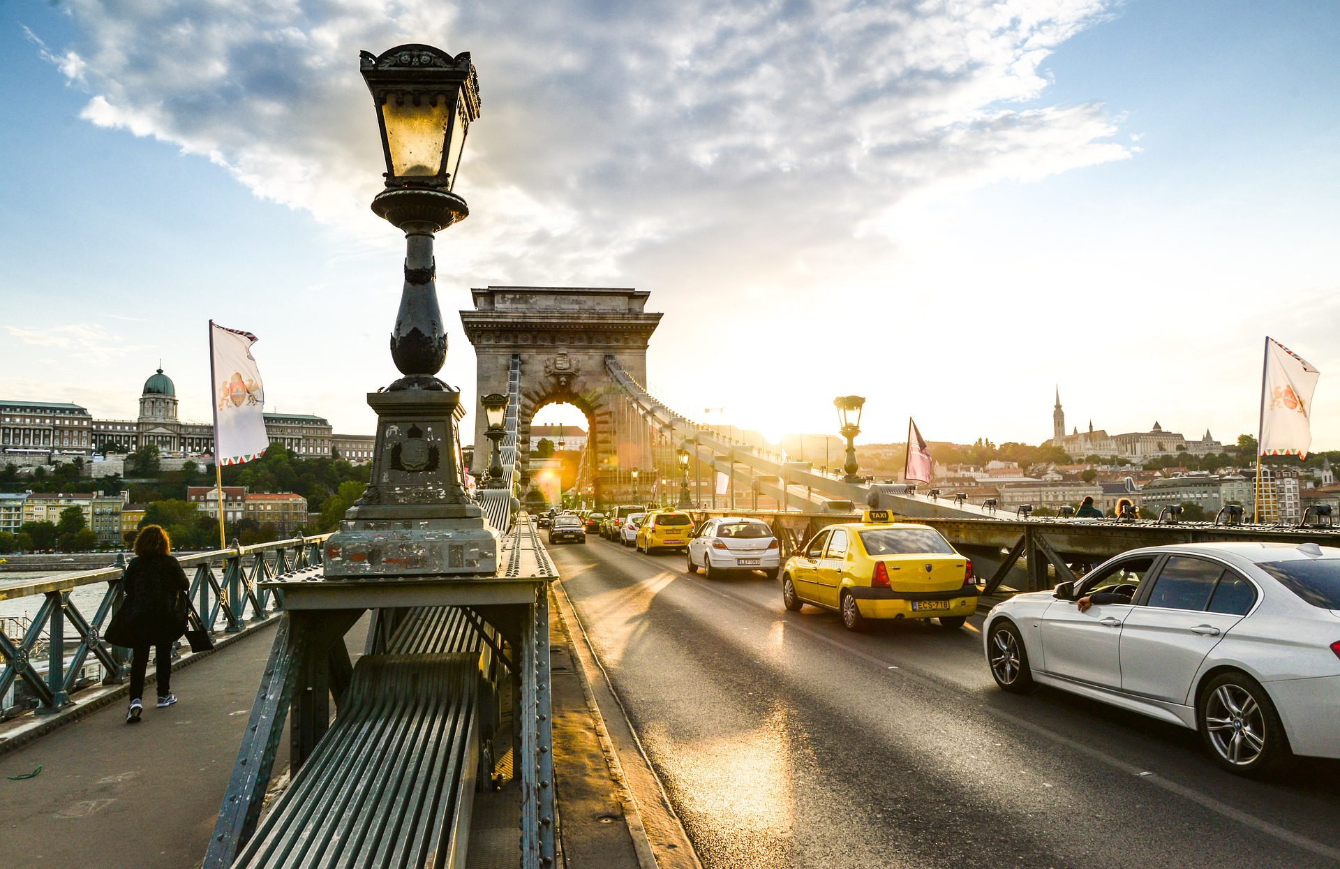 From Vienna: Budapest & Bratislava Guided One Day Tour