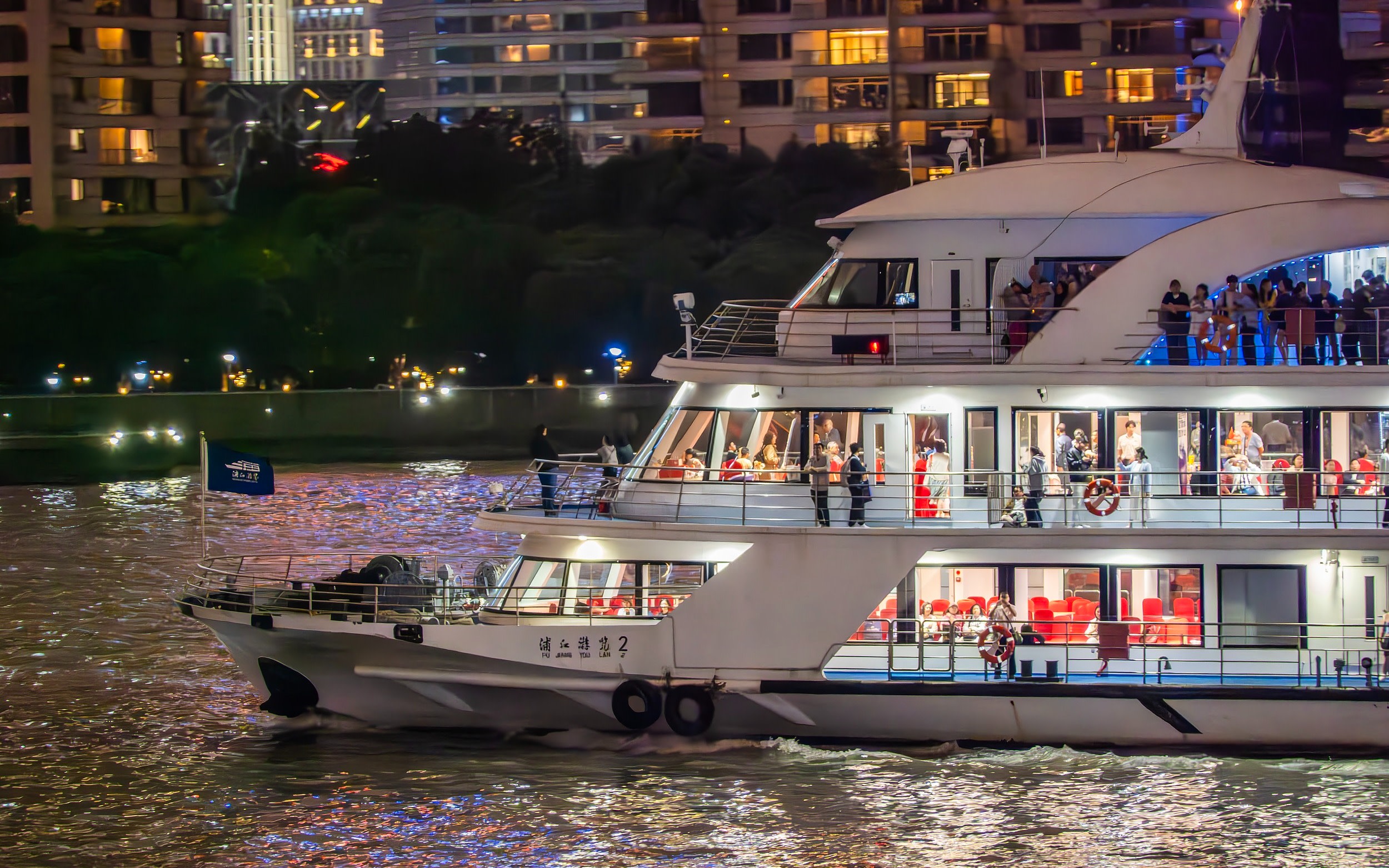 Shanghai Oriental Pearl Tower & Huangpu River Cruise Full-Day Tour